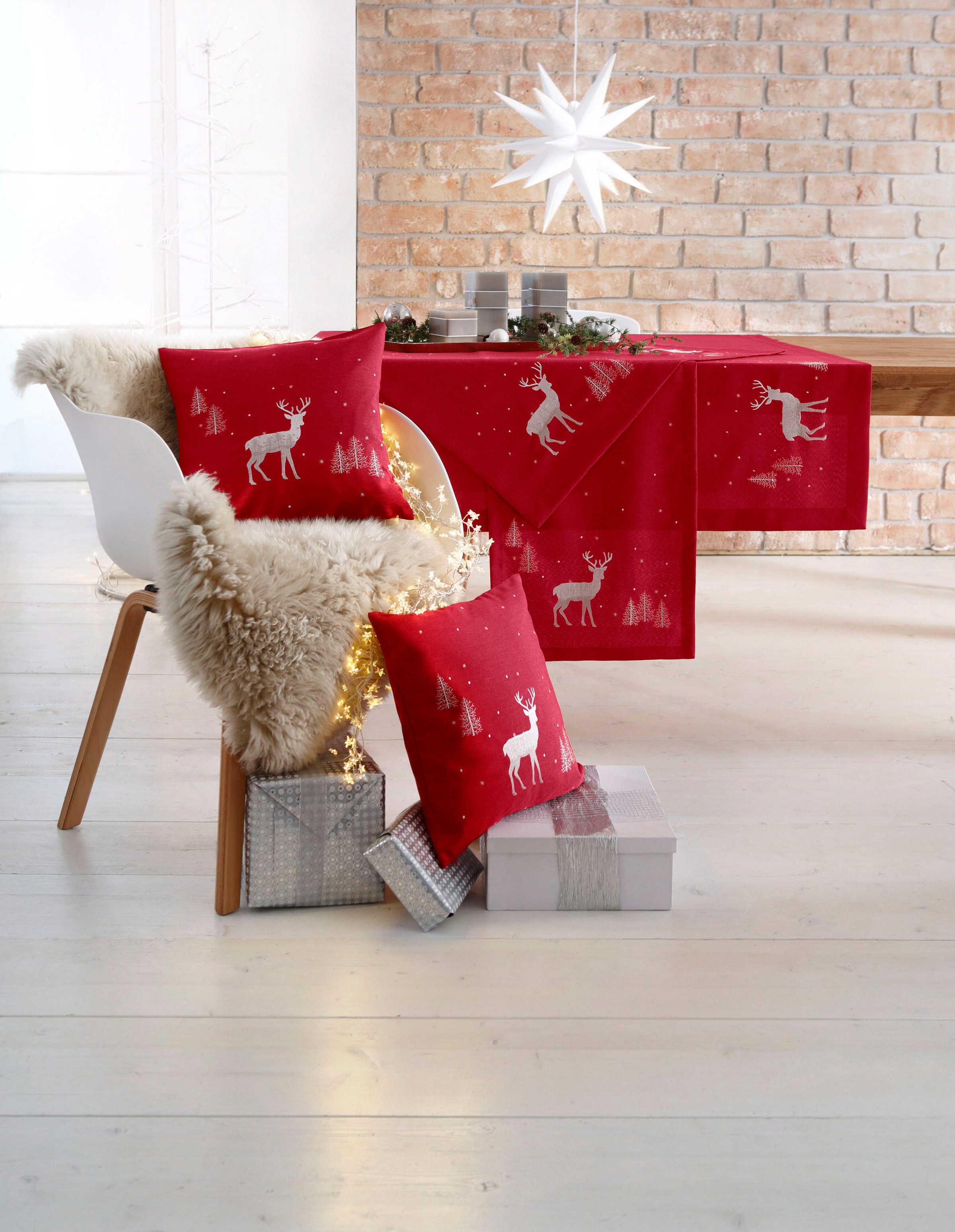 Dreams Nappe »Hirsch, Weihnachtsdeko rot«