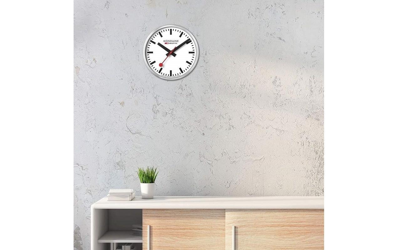 Wanduhr »Mondaine Quartz«