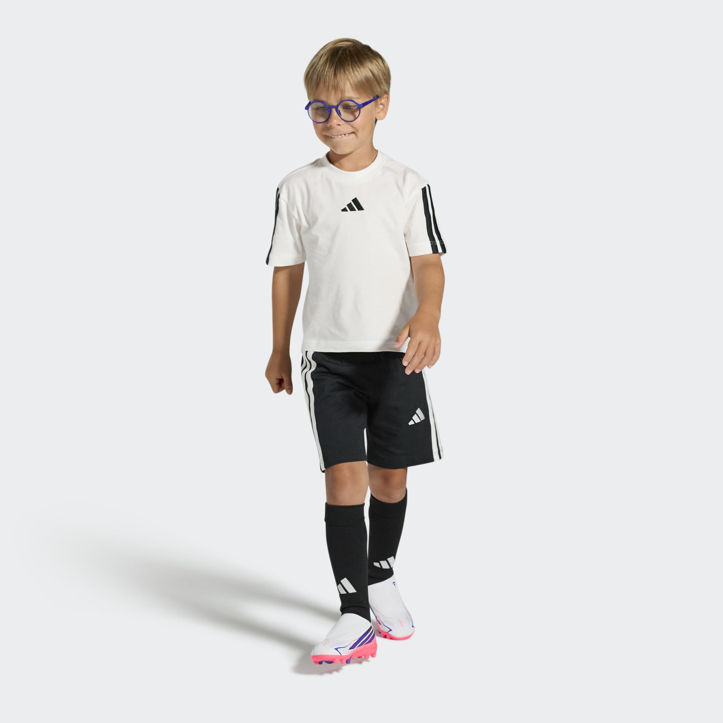 adidas Performance Chaussure de football »F50 HYPERFAST CLUB KIDS , NATURRASEN/GEMISCHTE BÖDEN, KLETTVERSCHLUSS«  adapté à de nombreux types de sols, pour adolescents et enfants