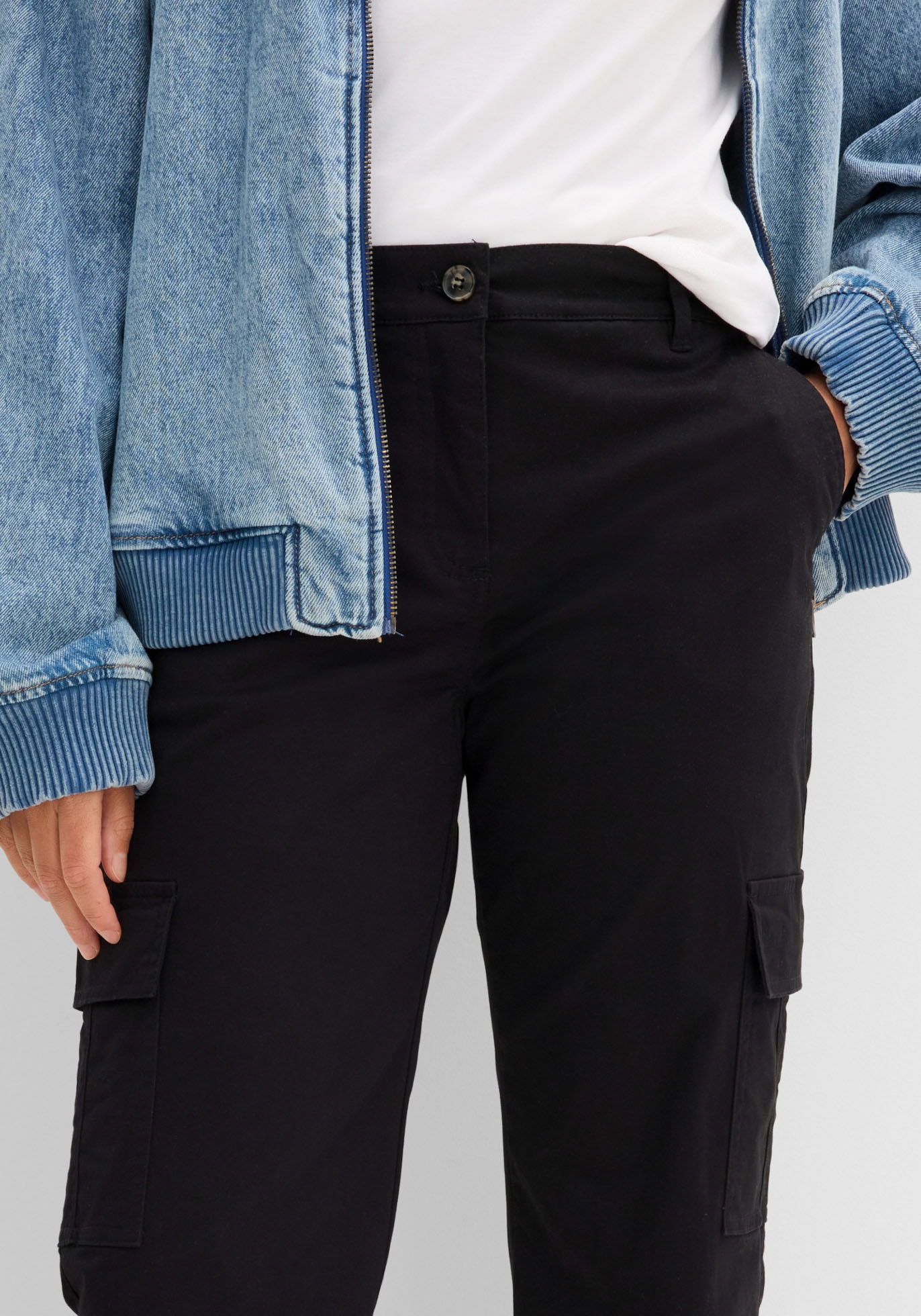 bonprix Cargohose  aus Baumwolle mit Elasthan, lockere Passform, mit Bequembund