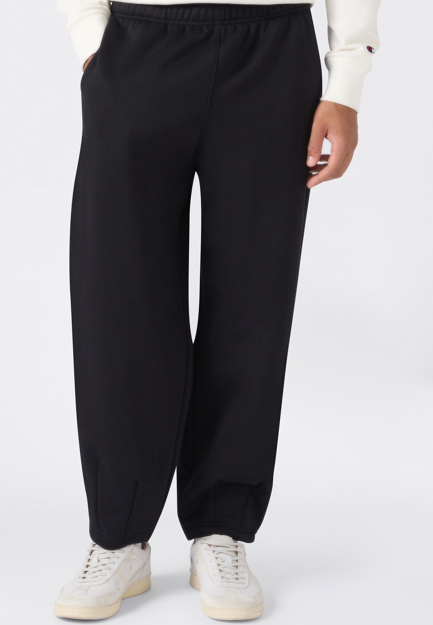Image of Champion Jogginghose "SPORTWEAR BARREL PANTS Oversized Fit" mit Oversized Fit, aus Baumwolle und Polyester, Grössen S bis XXL