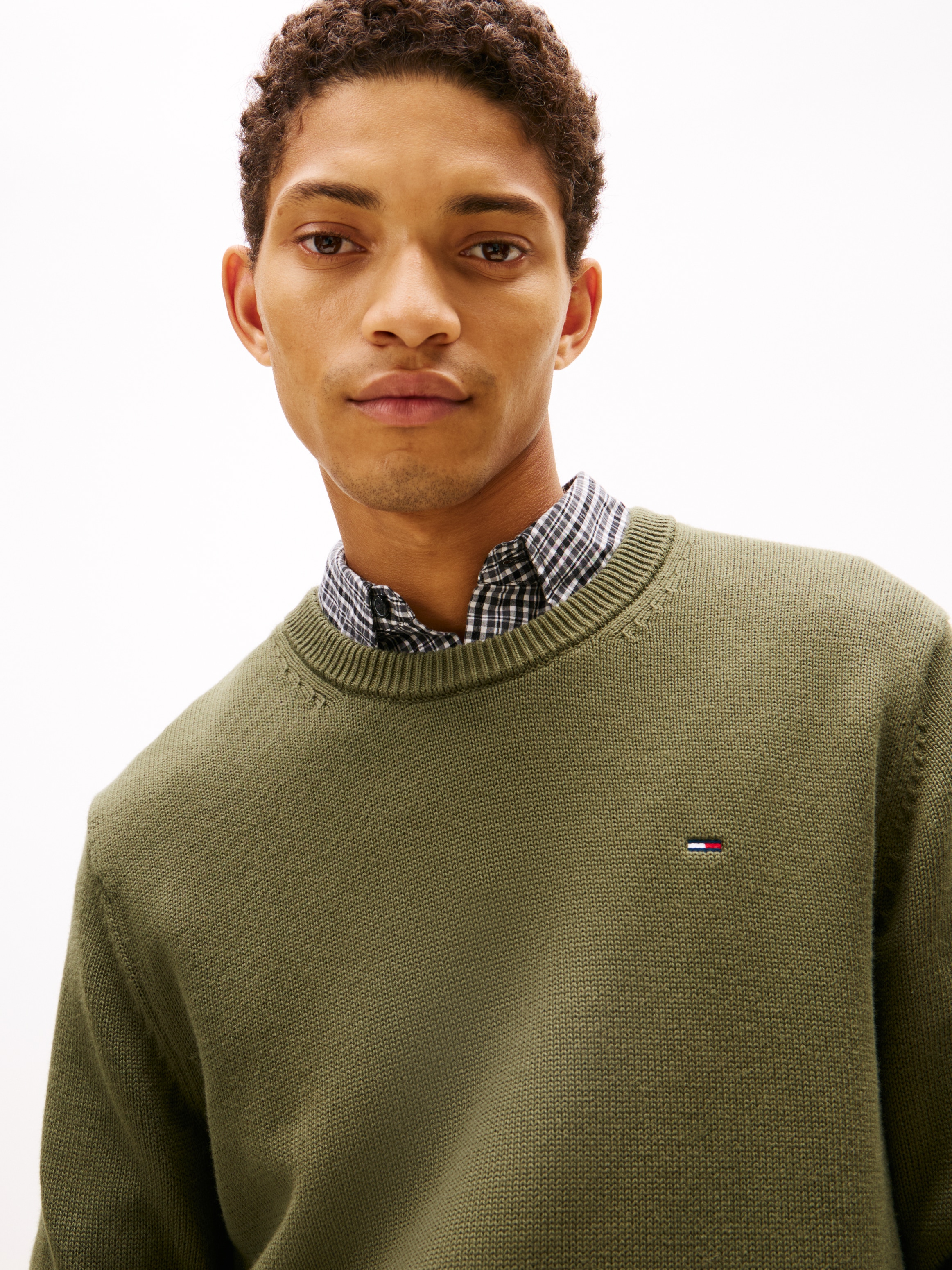 Tommy Jeans Rundhalspullover Slim fit mit Rundhalsausschnitt