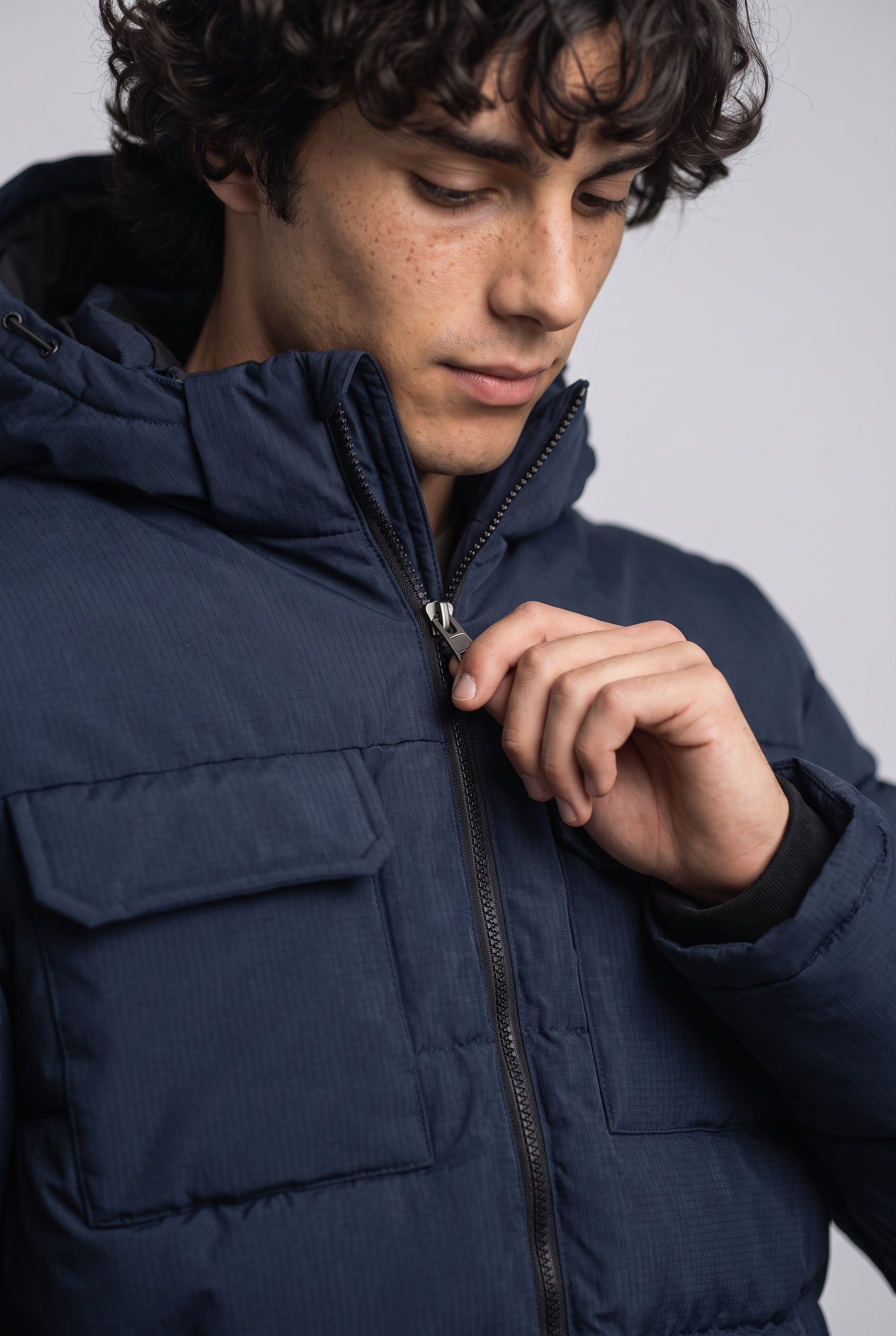 Image of Jack & Jones Steppjacke "JJWILLIAM PUFFER JACKET" mit Kapuze Kunstfaser, regular fit
