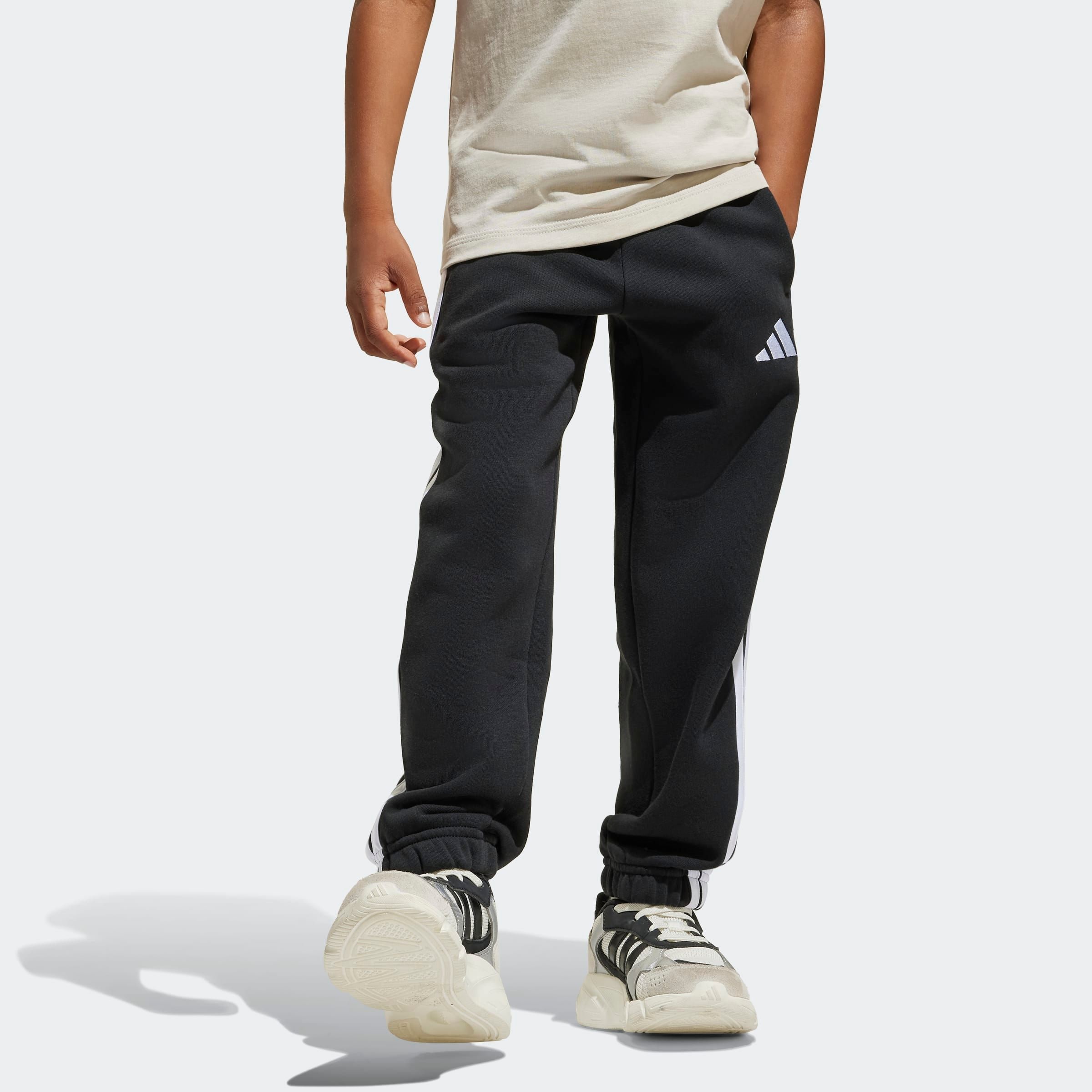 Image of adidas Sportswear Sporthose "ESSENTIALS KIDS" sportlicher Stil, für Kinder, aus Baumwolle und Polyester