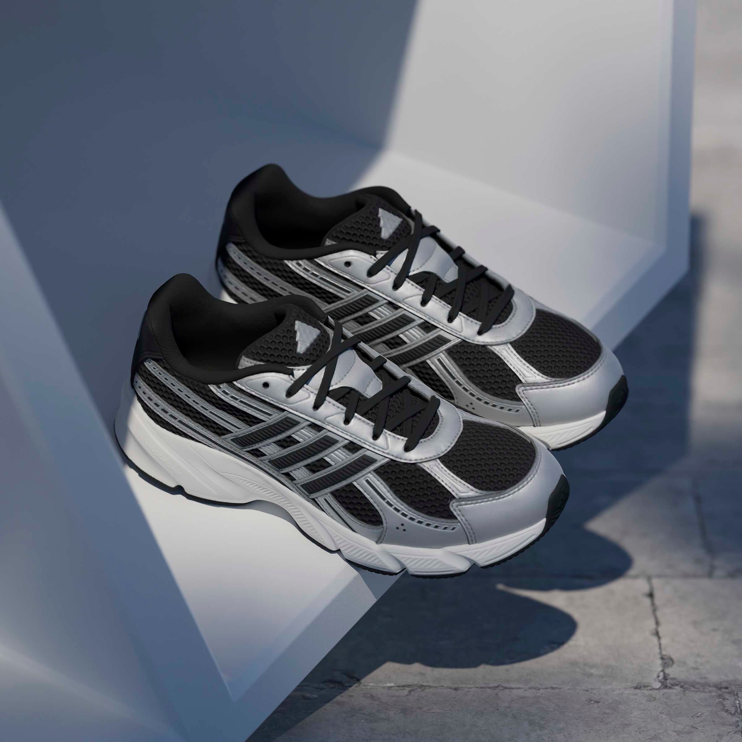 adidas Sportswear Sneakers »TECHNOCHAOS 2000«  inspiré du design de l'adistar control