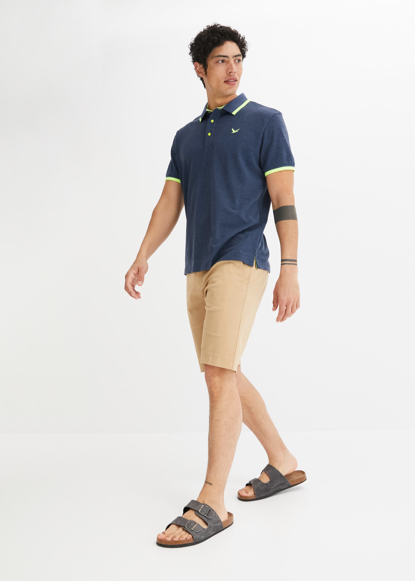 bonprix Poloshirt »Piqué-Poloshirt mit reiner Baumwolle« Regular fit, Kurzarm, mit neonfarbenen Details, mit Polokragen