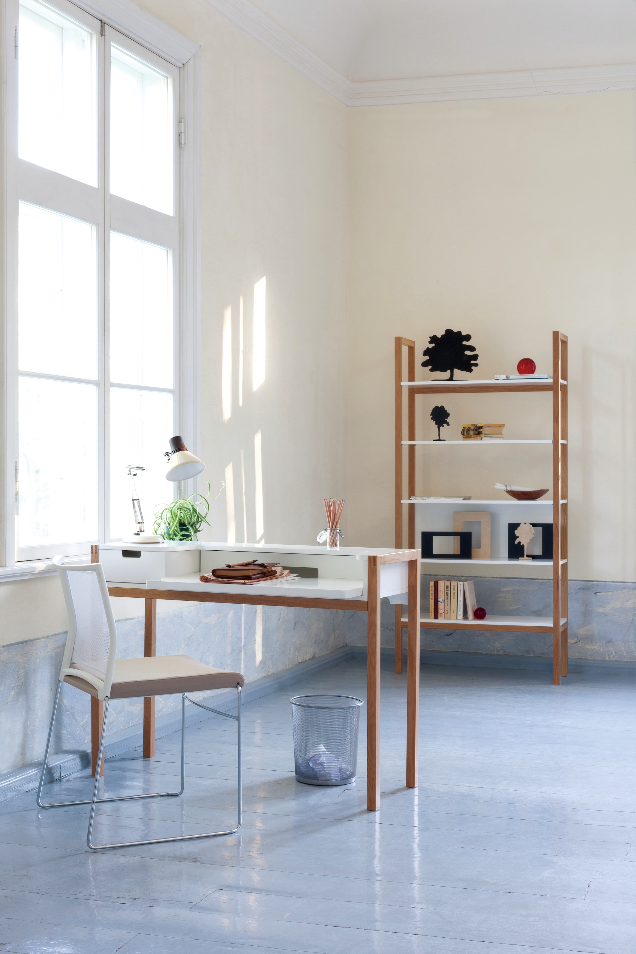 Woodman Schreibtisch »Farringdon«, skandinavisches Design, Home Office, praktisch ausziehbar