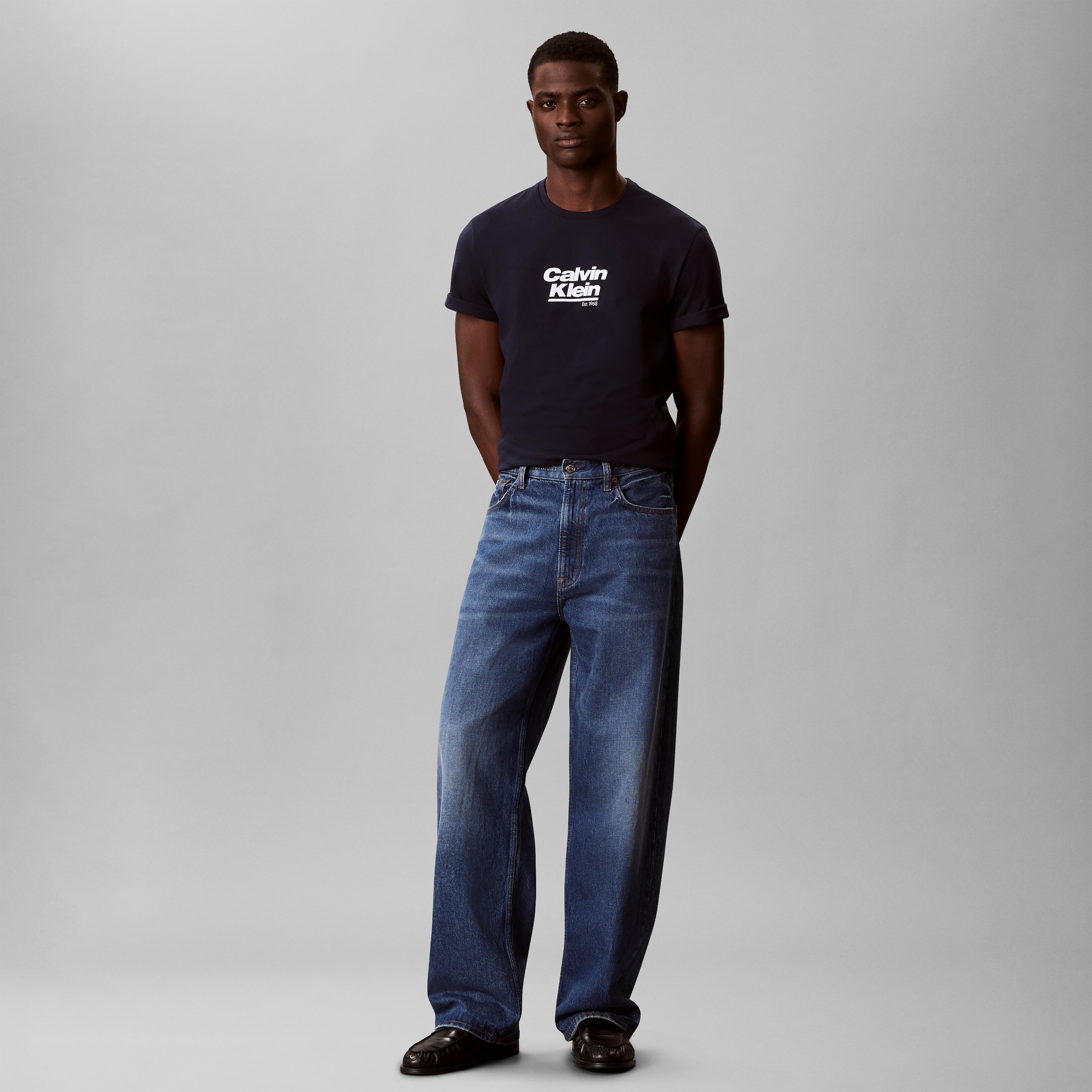 Calvin Klein Jeans T-shirt Rundhalsausschnitt, Regular Fit, Logoschriftzug