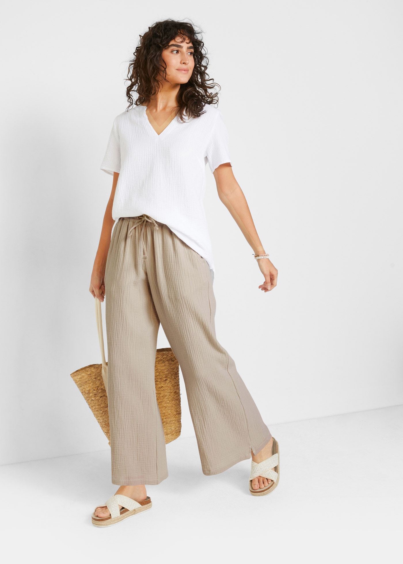 bonprix Pantalon palazzo »Palazzo-Hose aus Musselin«  En mousseline, coupe décontractée, taille élastique, longueur cheville