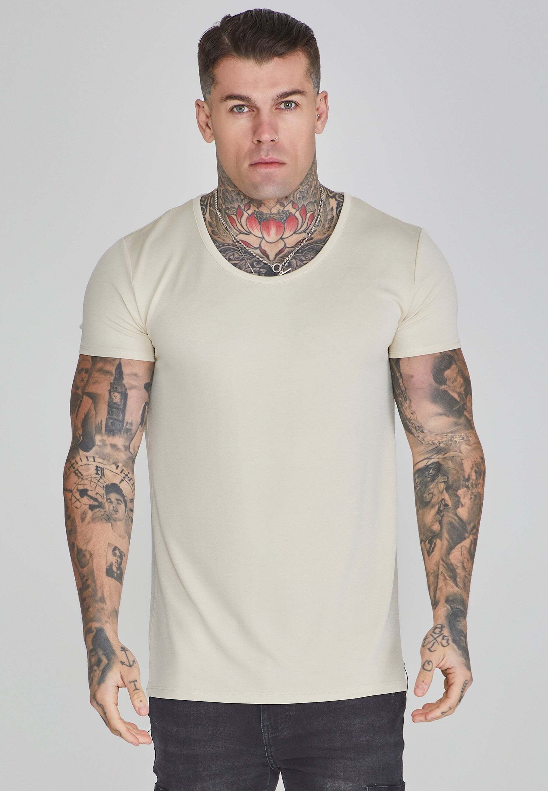 T-Shirt »Siksilk T-Shirt Muscle Fit T-Shirt in Ecru«