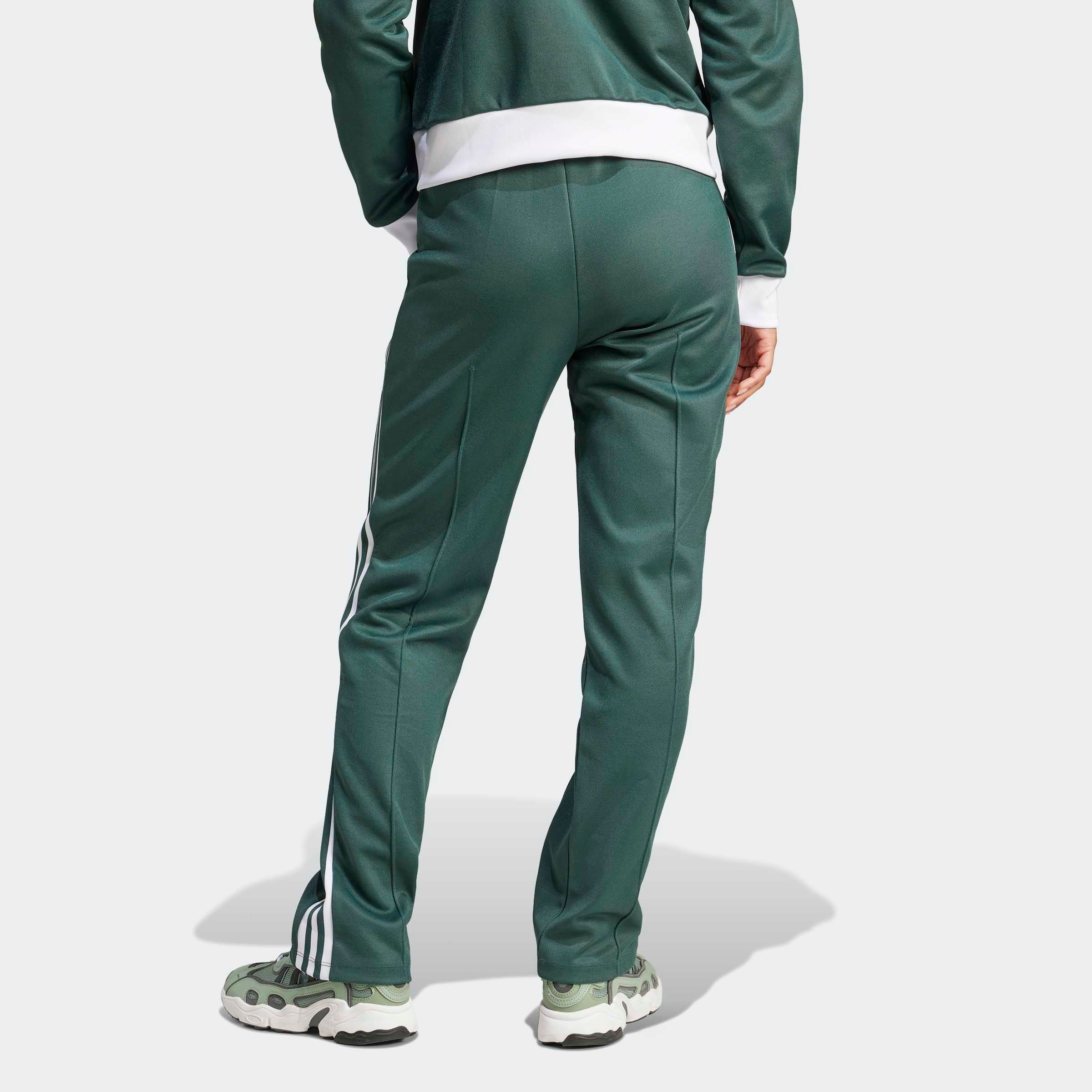 adidas Originals »CLASSIC TP«  Retro Style, der gerade Schnitt mit schmal zulaufenden Bein