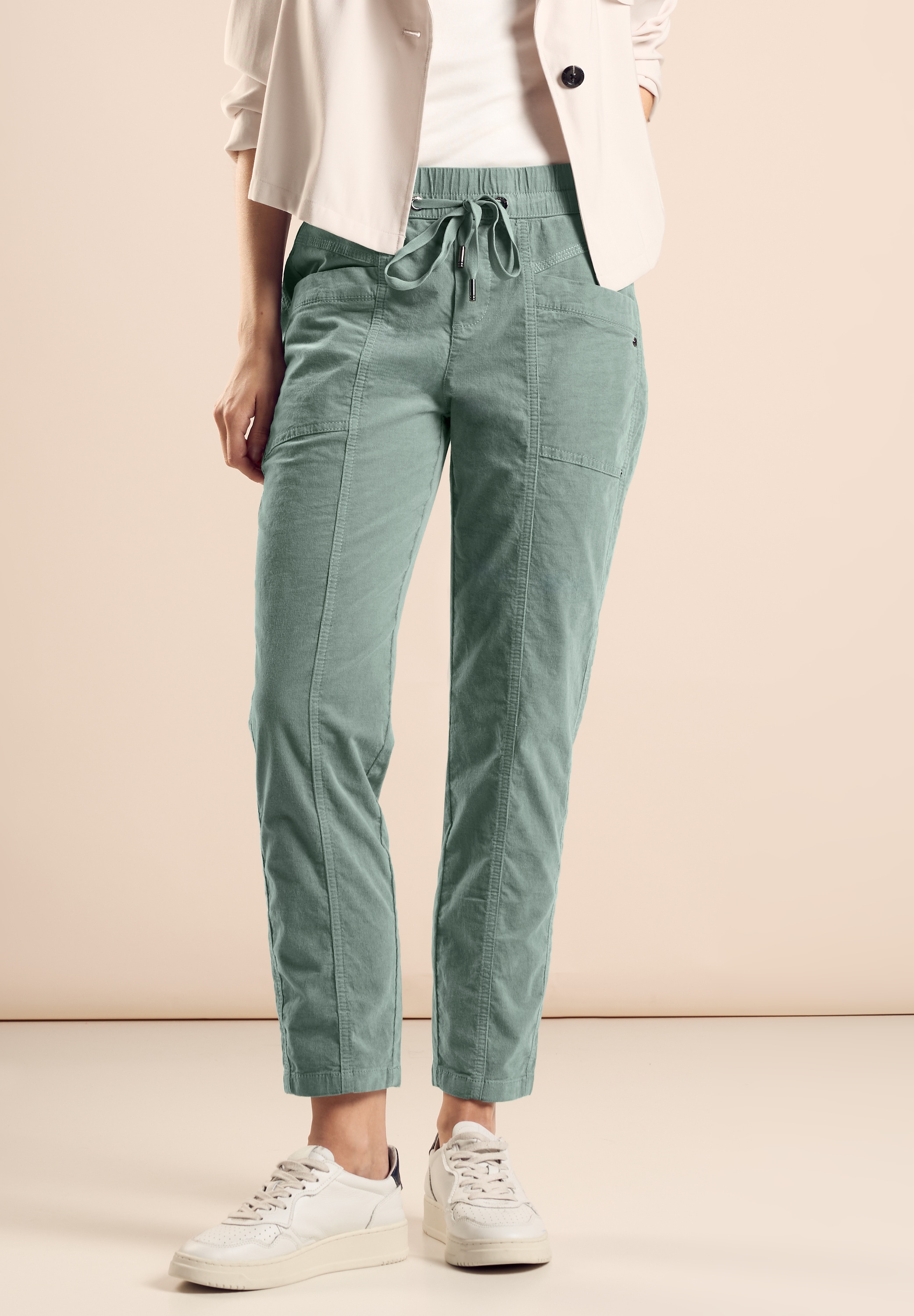 STREET ONE Cordhose »Style Bonny«, im Four-Pocket Style