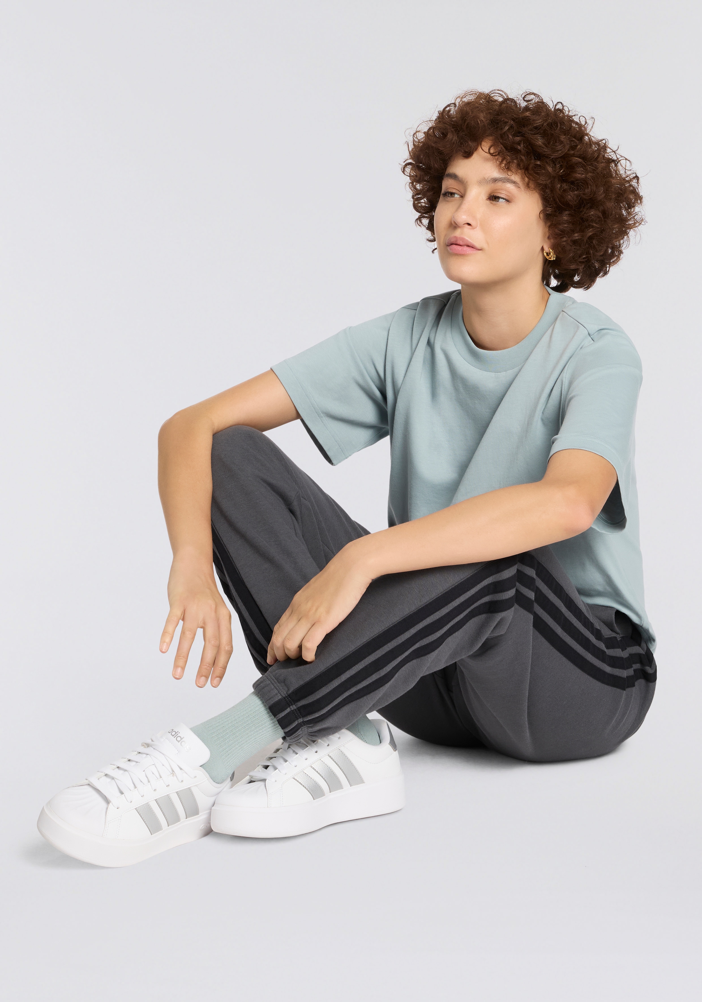 adidas Sportswear Plateausneaker »STREETTALK BOLD«  inspiriert vom Design des adidas Superstar