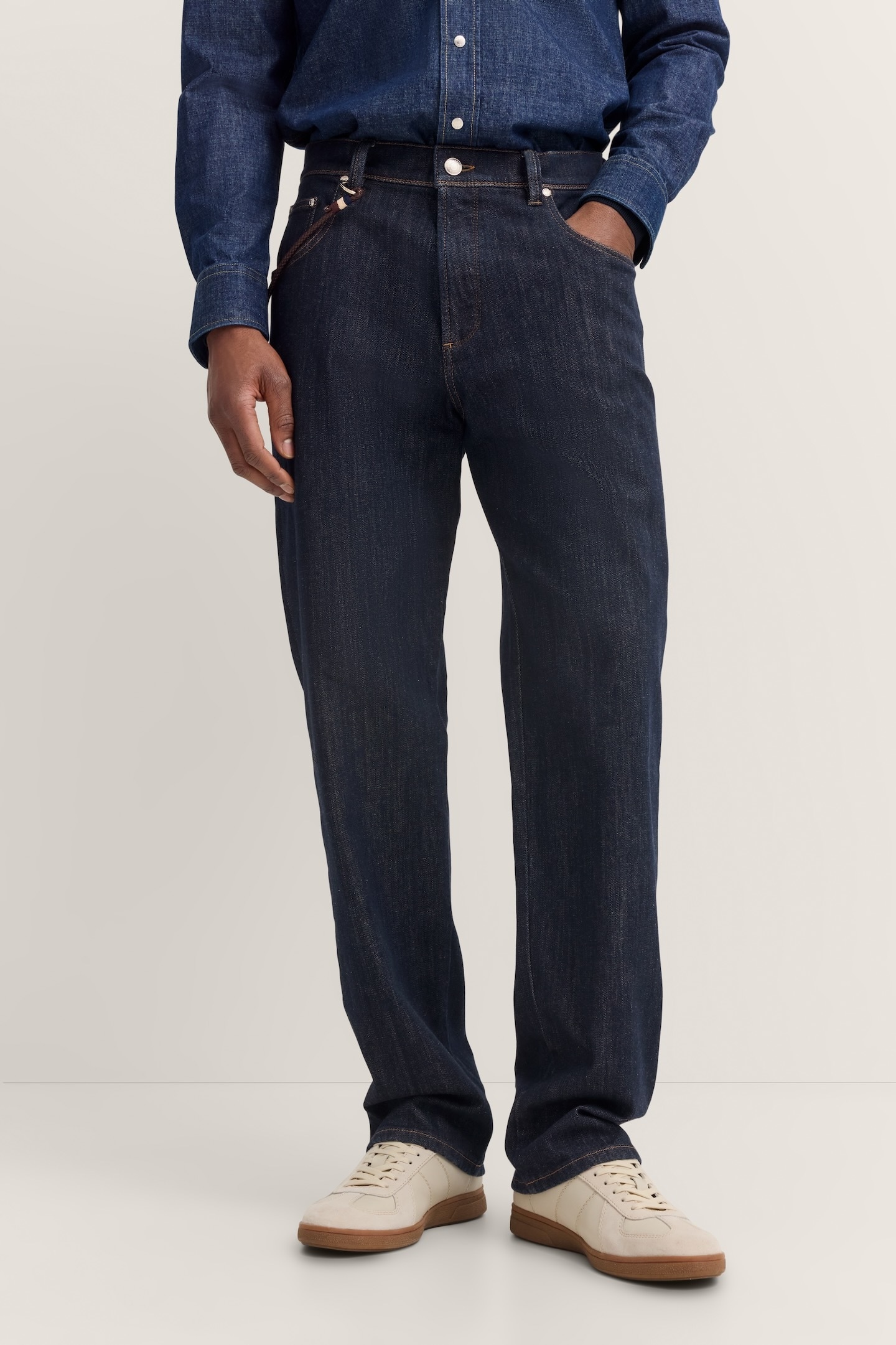Image of bugatti 5-Pocket-Jeans "Loose Fit" aus Luxury Raw Denim mit Stretch