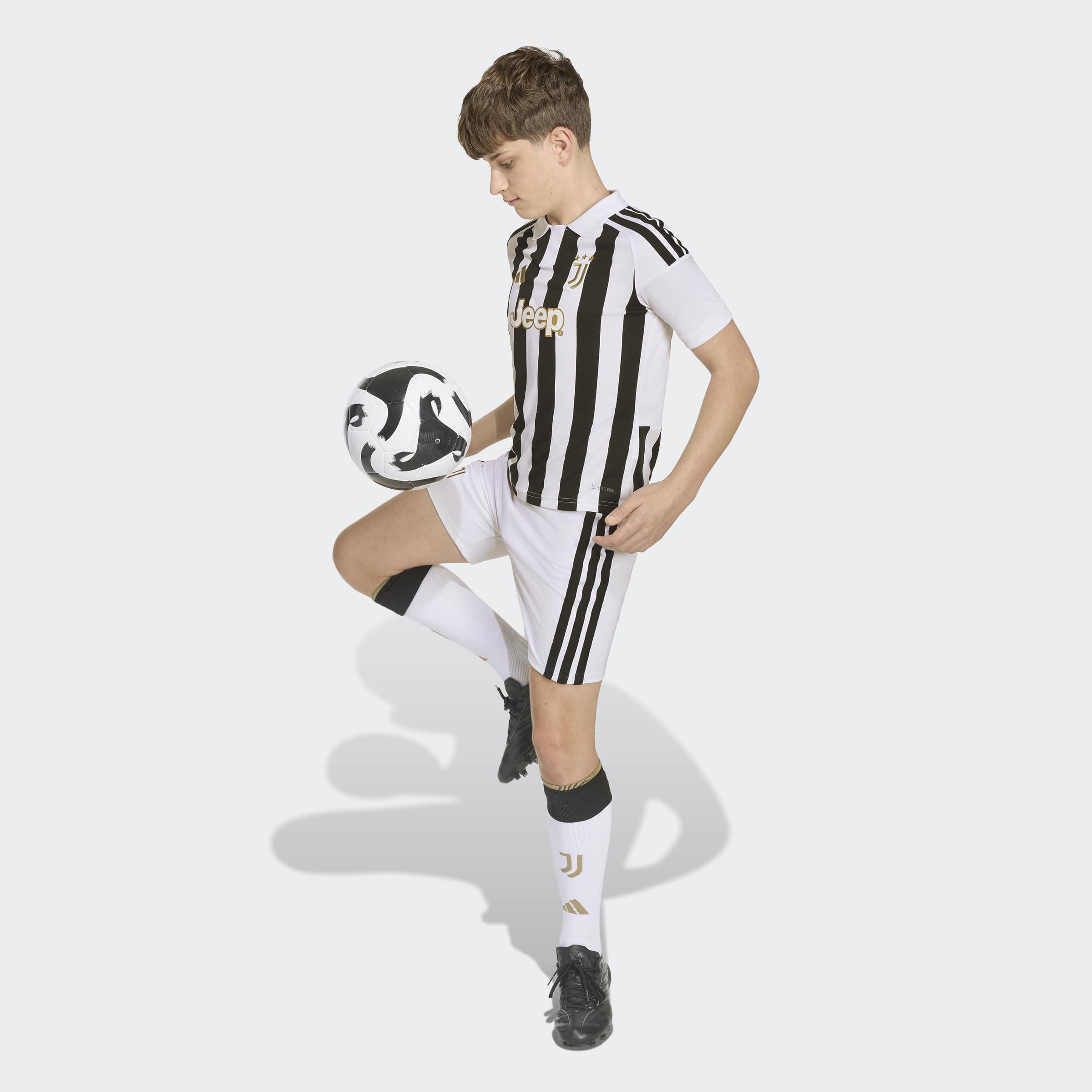 adidas Performance Trainingsshorts »JUVENTUS TURIN 26/27 KIDS«  mit mittelhohem Bund, für Fussball, aus Polyester