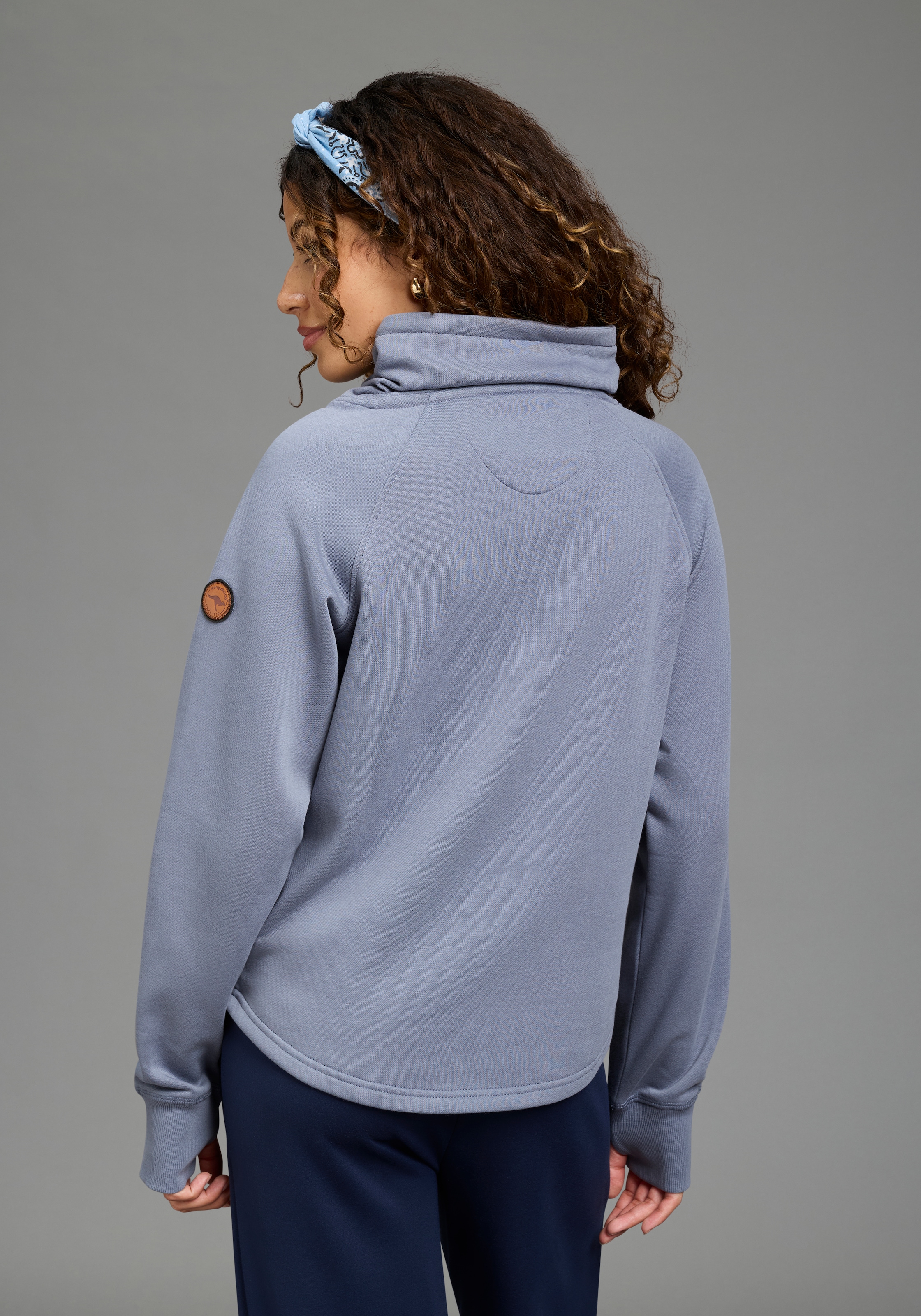KangaROOS Sweat-shirt , avec col châle haut, forme mi-hanche, manches longues, aussi en grandes tailles
