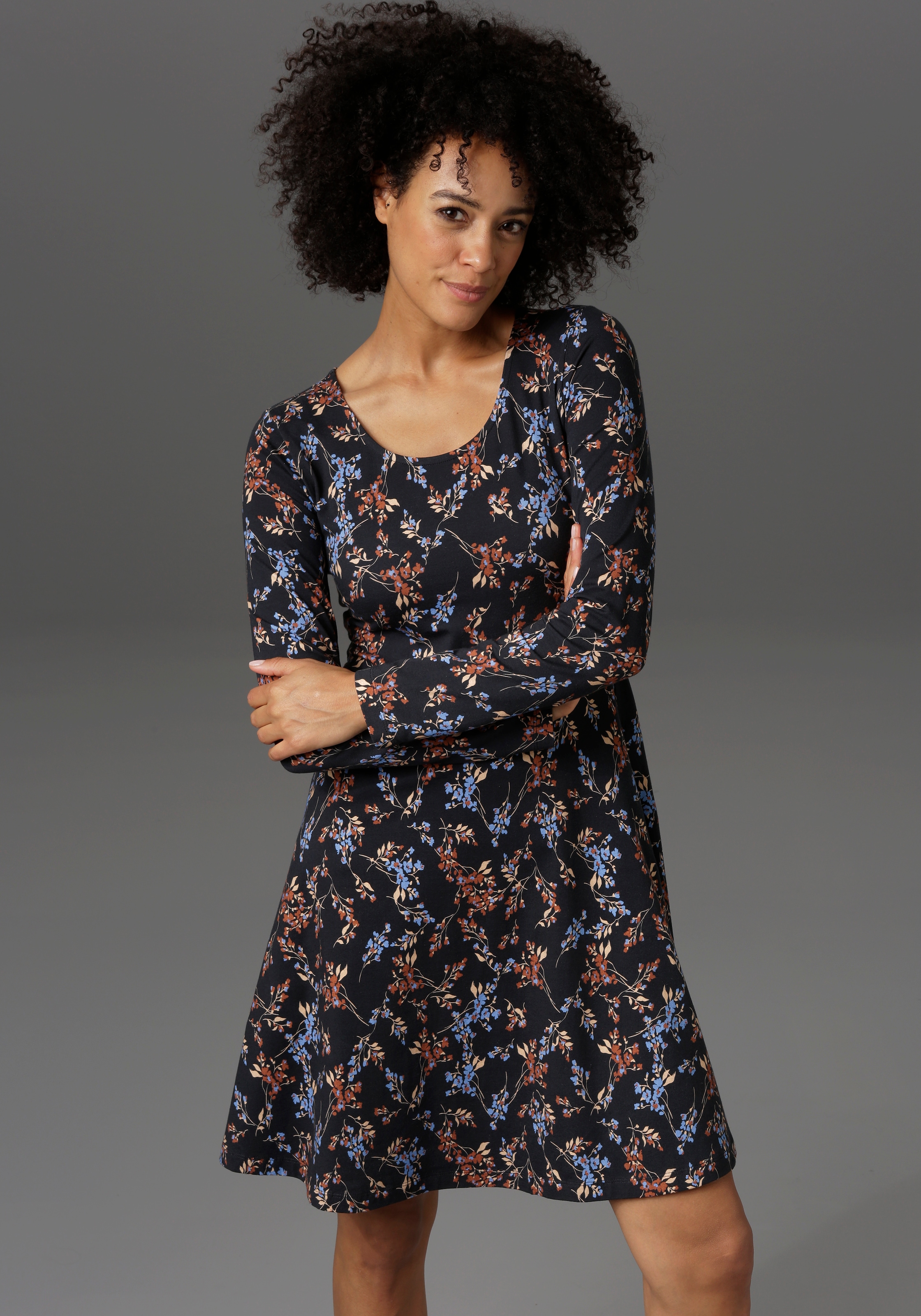 Blumendruck versandkostenfrei auf ♕ mit Jerseykleid, harmonischem Aniston CASUAL