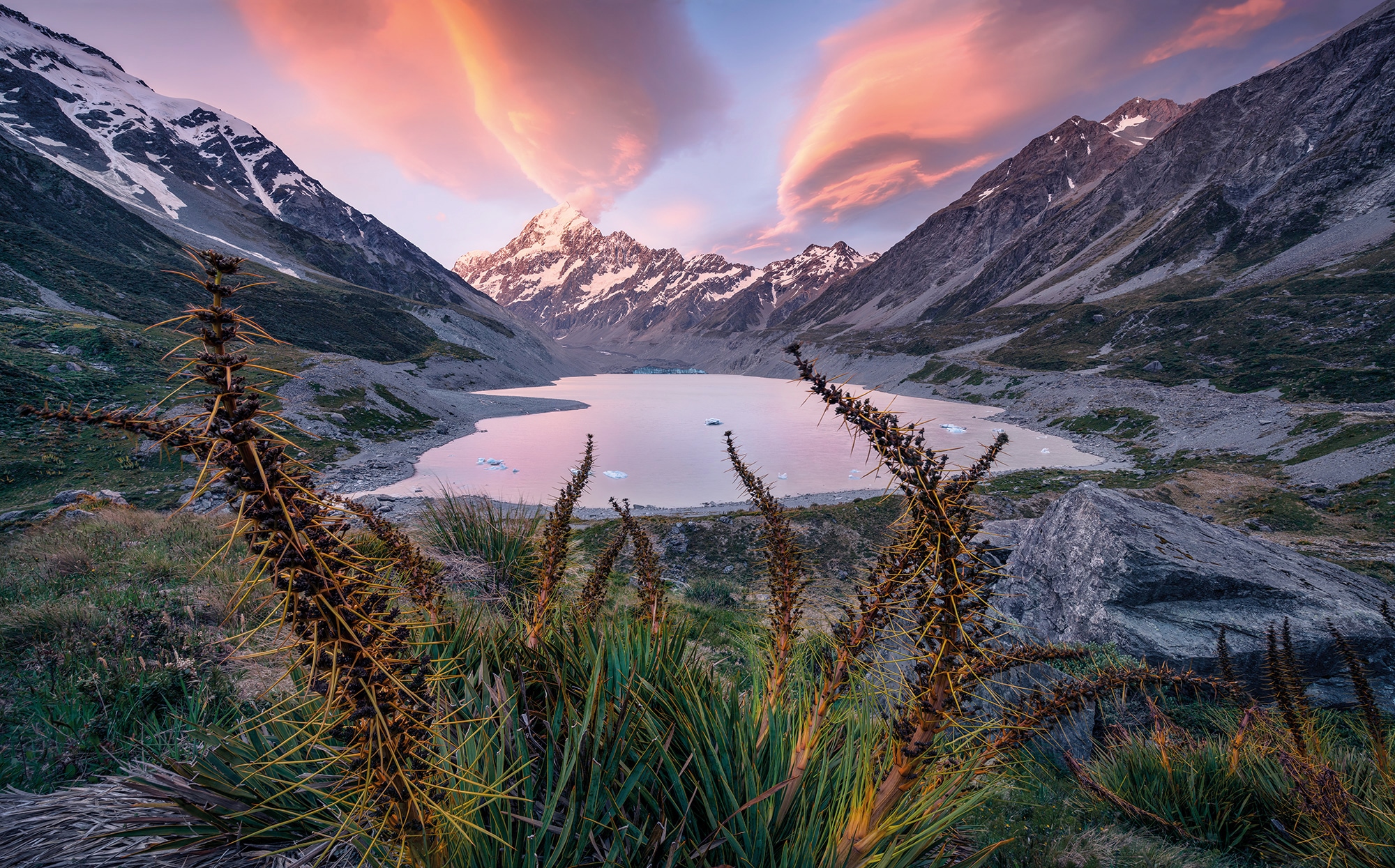 Vliestapete »Momentum Lord of the Mountains«, 450x280 cm (Breite x Höhe), Wohnzimmer,...