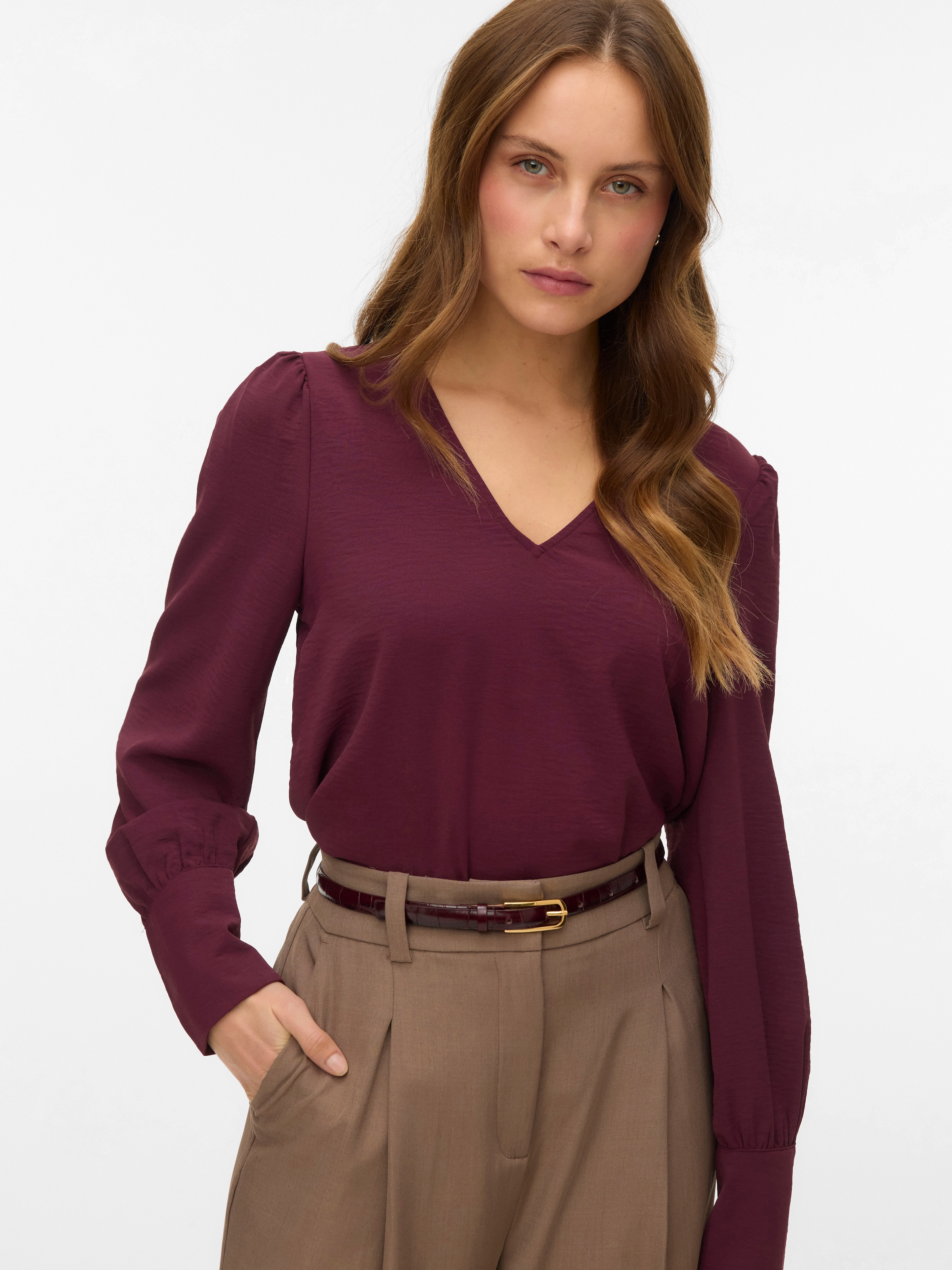 Image of Vero Moda Langarmbluse "VMESME LS V-NECK TOP WVN GA"
