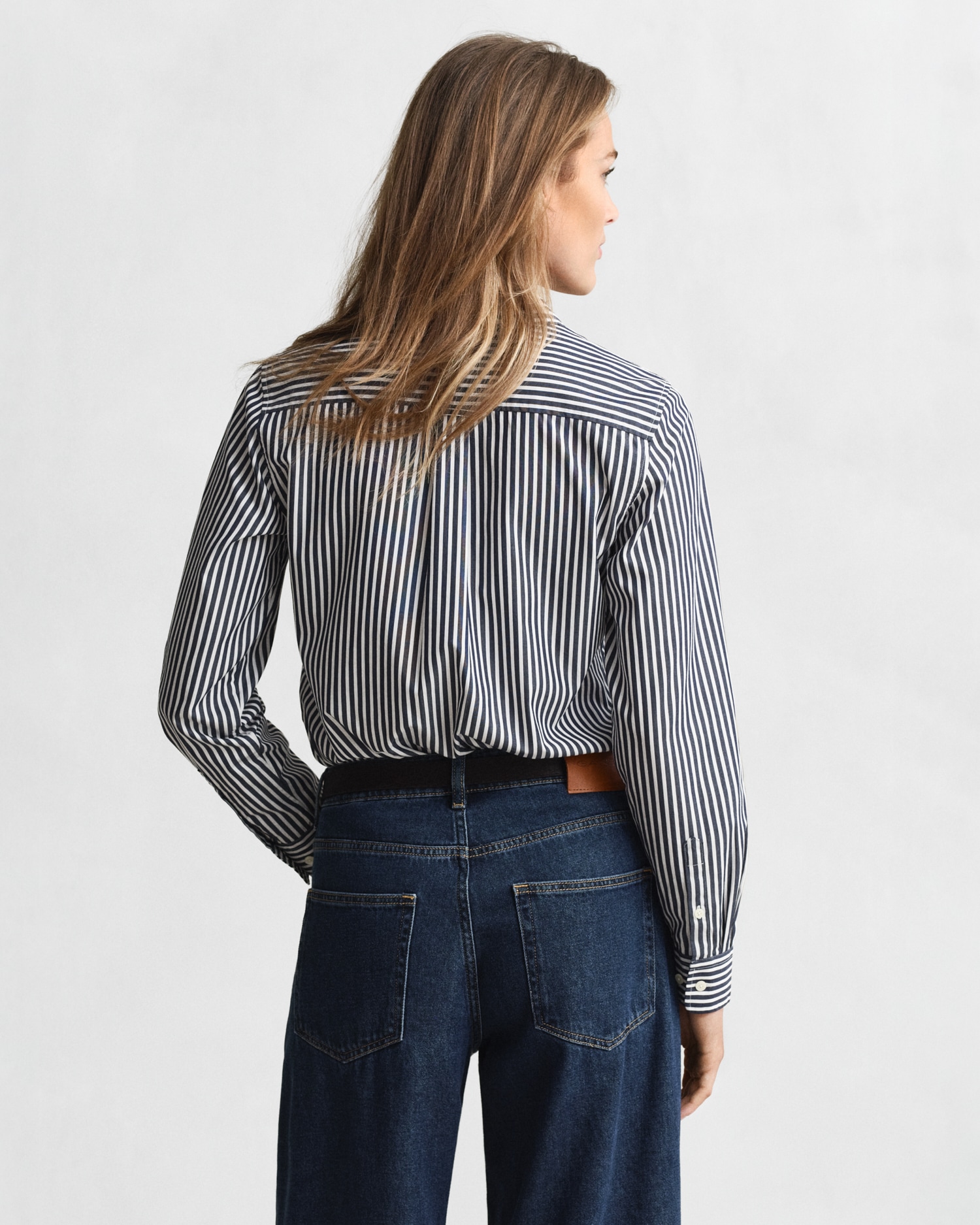 Gant Blouse chemise »REG POPLIN STRIPED SHIRT« mit einer kleinen Logostickerei auf der Brust