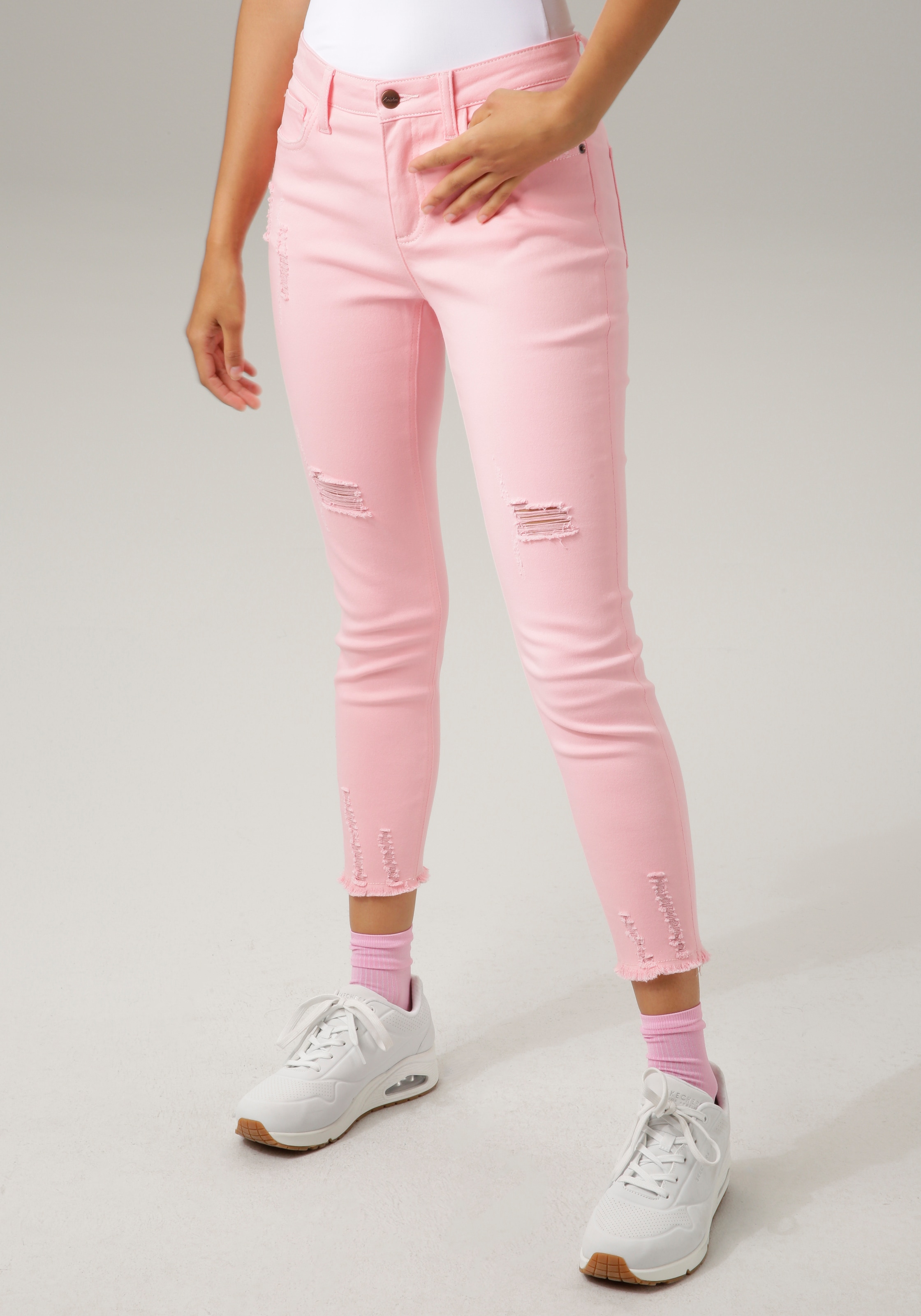 [Großer Verkauf!] Aniston CASUAL Destroyed-Effekt mit auf versandkostenfrei Skinny-fit-Jeans
