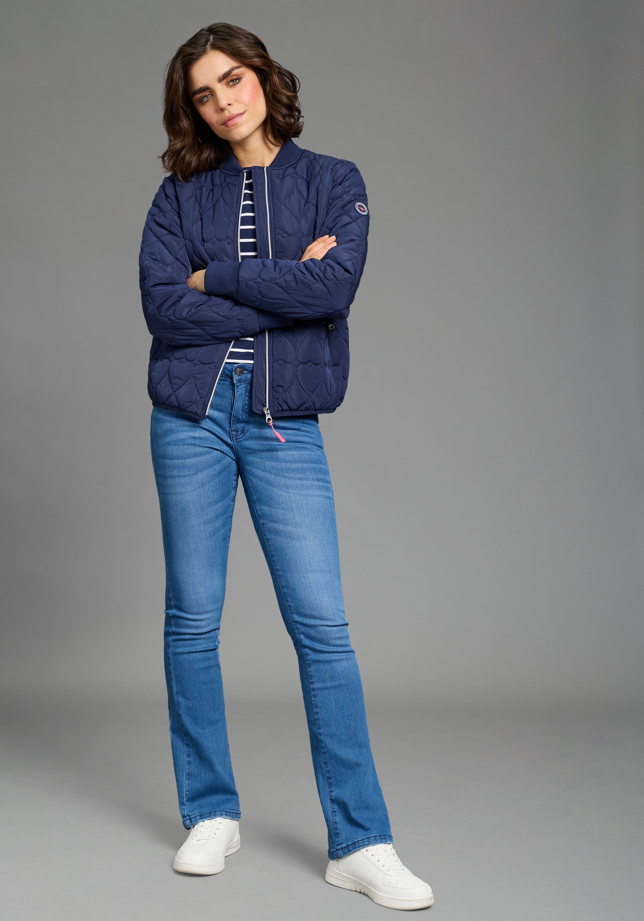 KangaROOS Veste matelassée ohne Kapuze mit gesteppten Herzen, Übergangsjacke