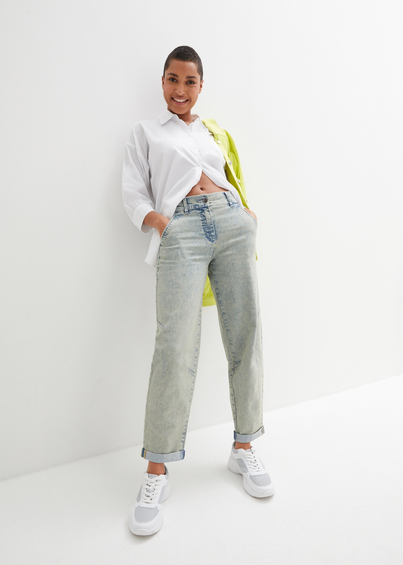 bonprix Jeans boyfriend weites Bein, Loose Fit, mit bequemem Gummi am hinteren Bund