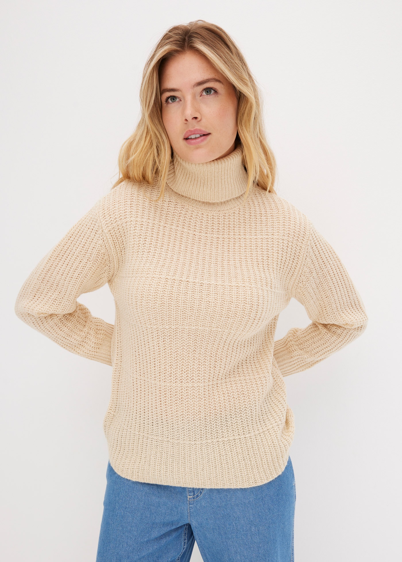Image of bonprix Rollkragenpullover in Rippstrick-Qualität, für kühle Tage, lässige Passform