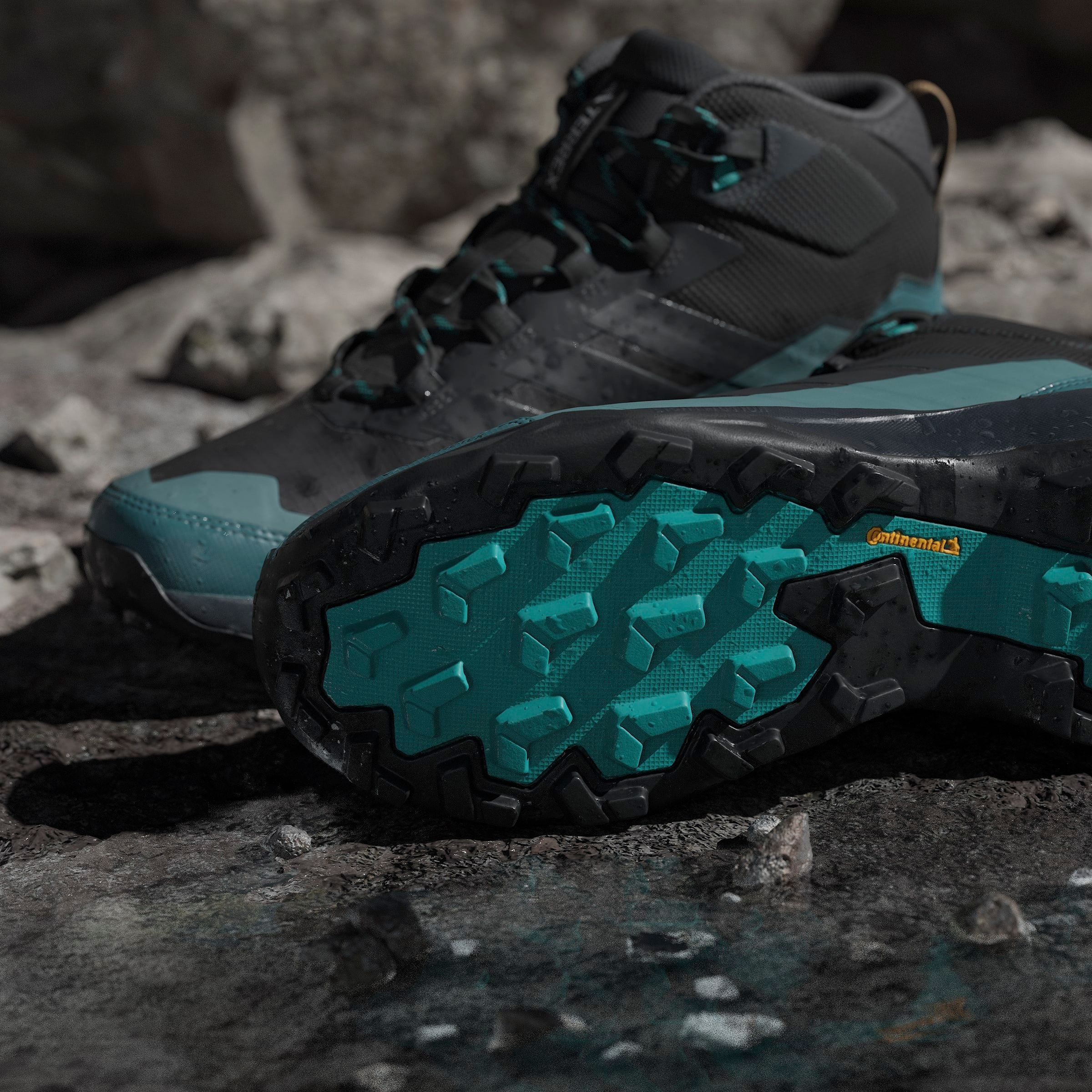 adidas TERREX Wanderschuh »TERREX SKYCHASER AX5 MID GORE-TEX E.«, wasserdicht
