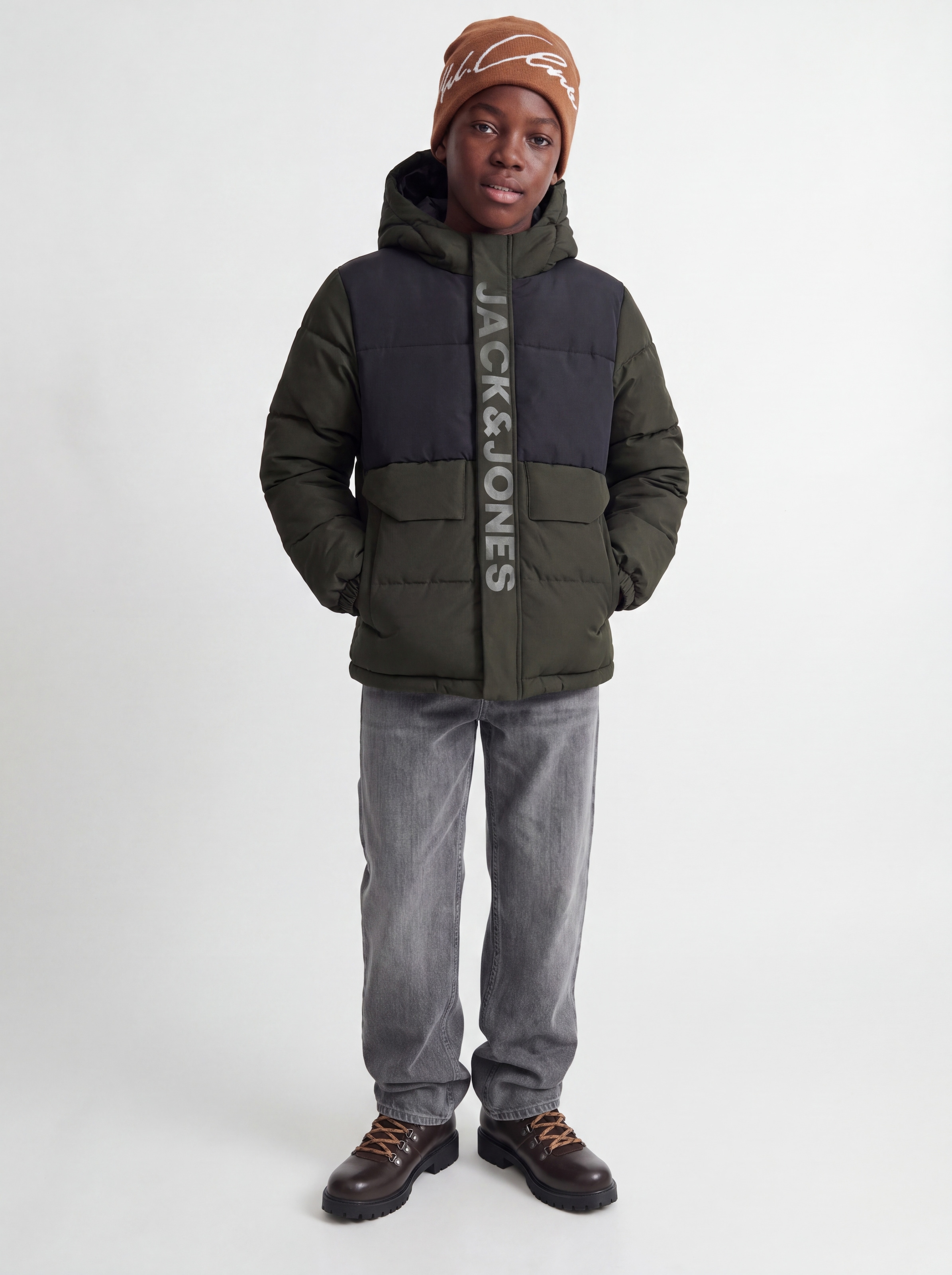 Jack & Jones Junior Veste matelassée »JCOSPEED PUFFER SN JNR« avec capuche Polyester, coupe régulière