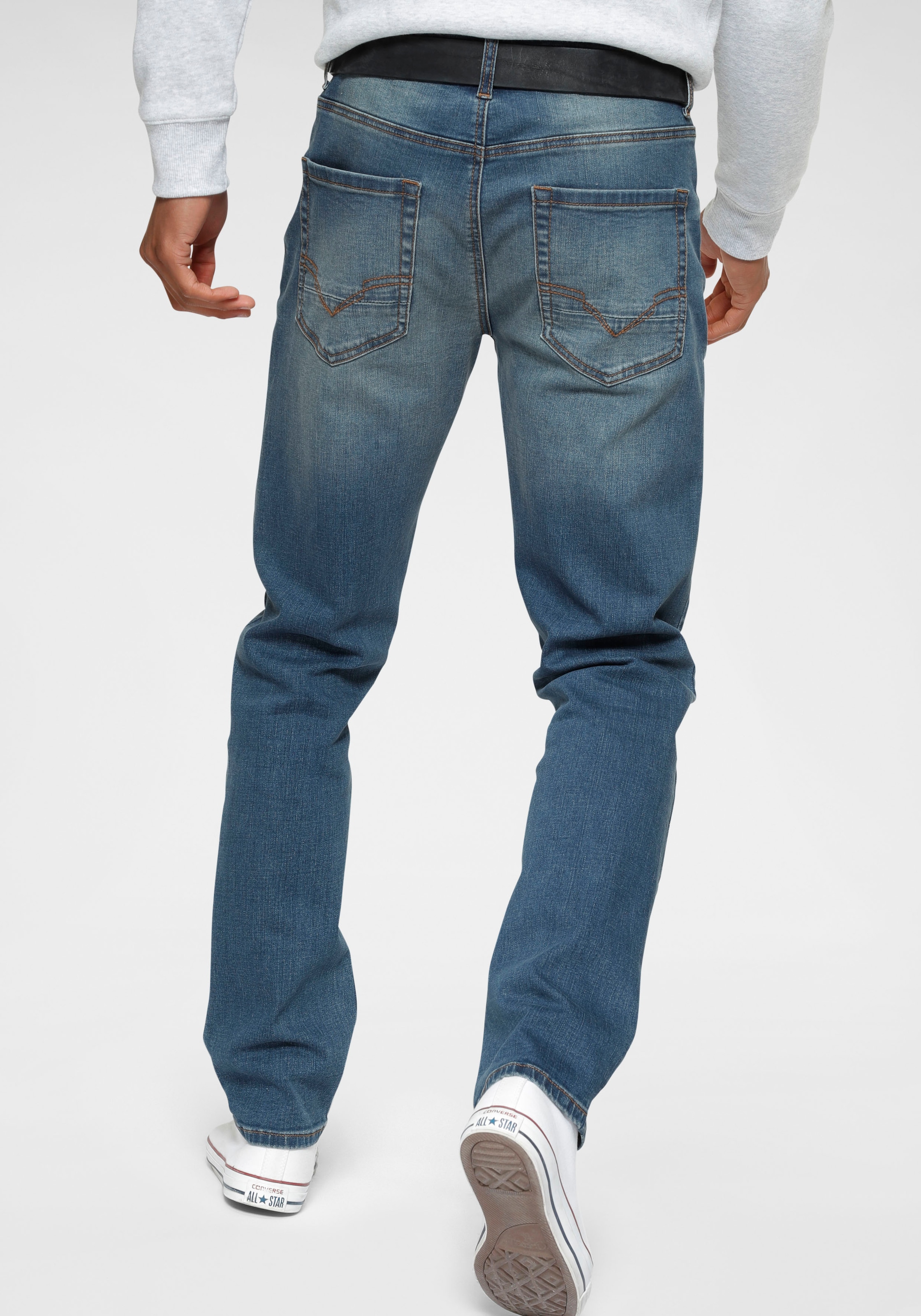 H.I.S Straight-Jeans »DIX«, Ökologische, wassersparende Produktion durch Ozon Wash