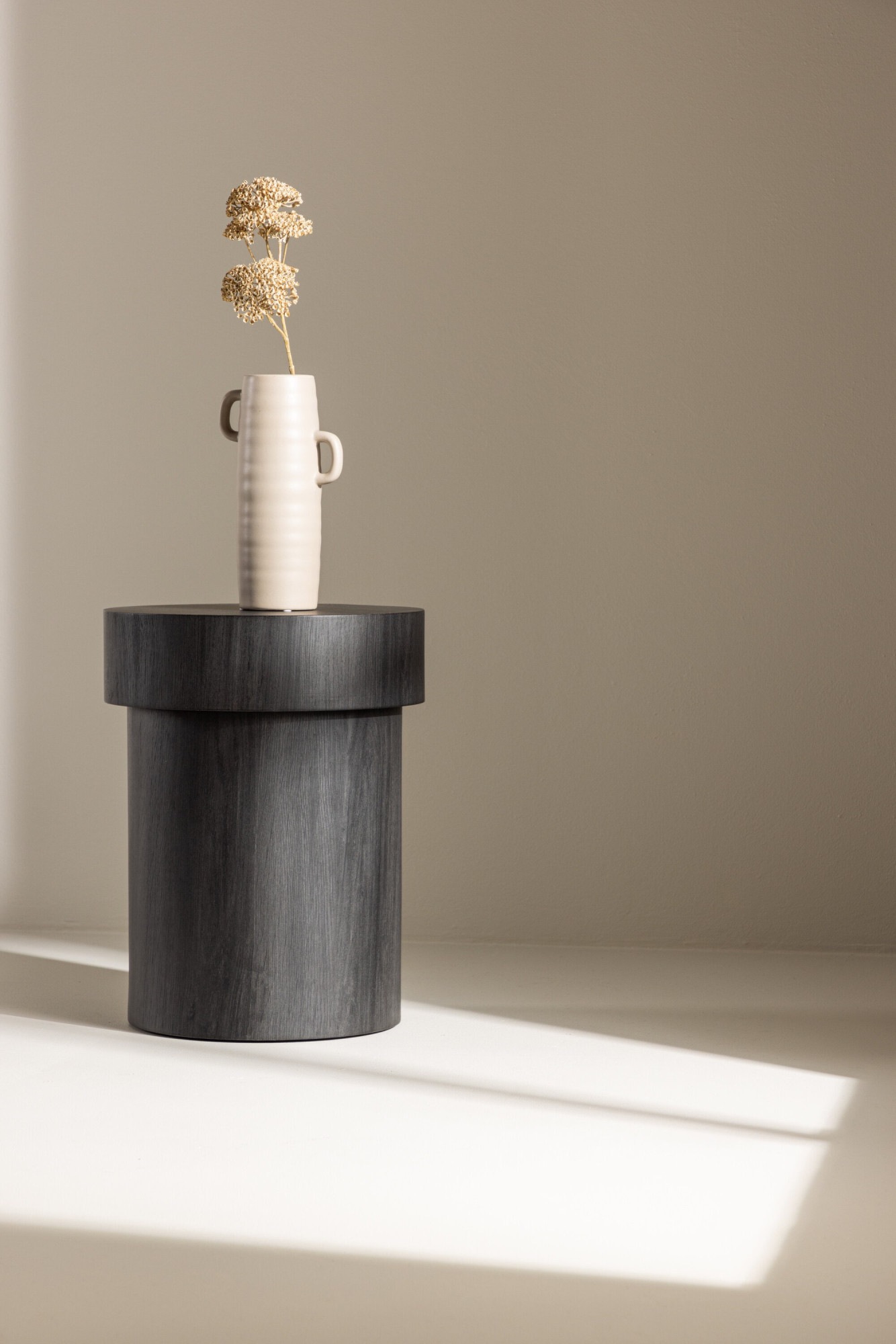 Venture Home Beistelltisch »Malung, kompakter runder Beistelltisch, FSC, Ø 35 cm« Ablagetisch, MDF, rund, schlicht, kompakt, modern