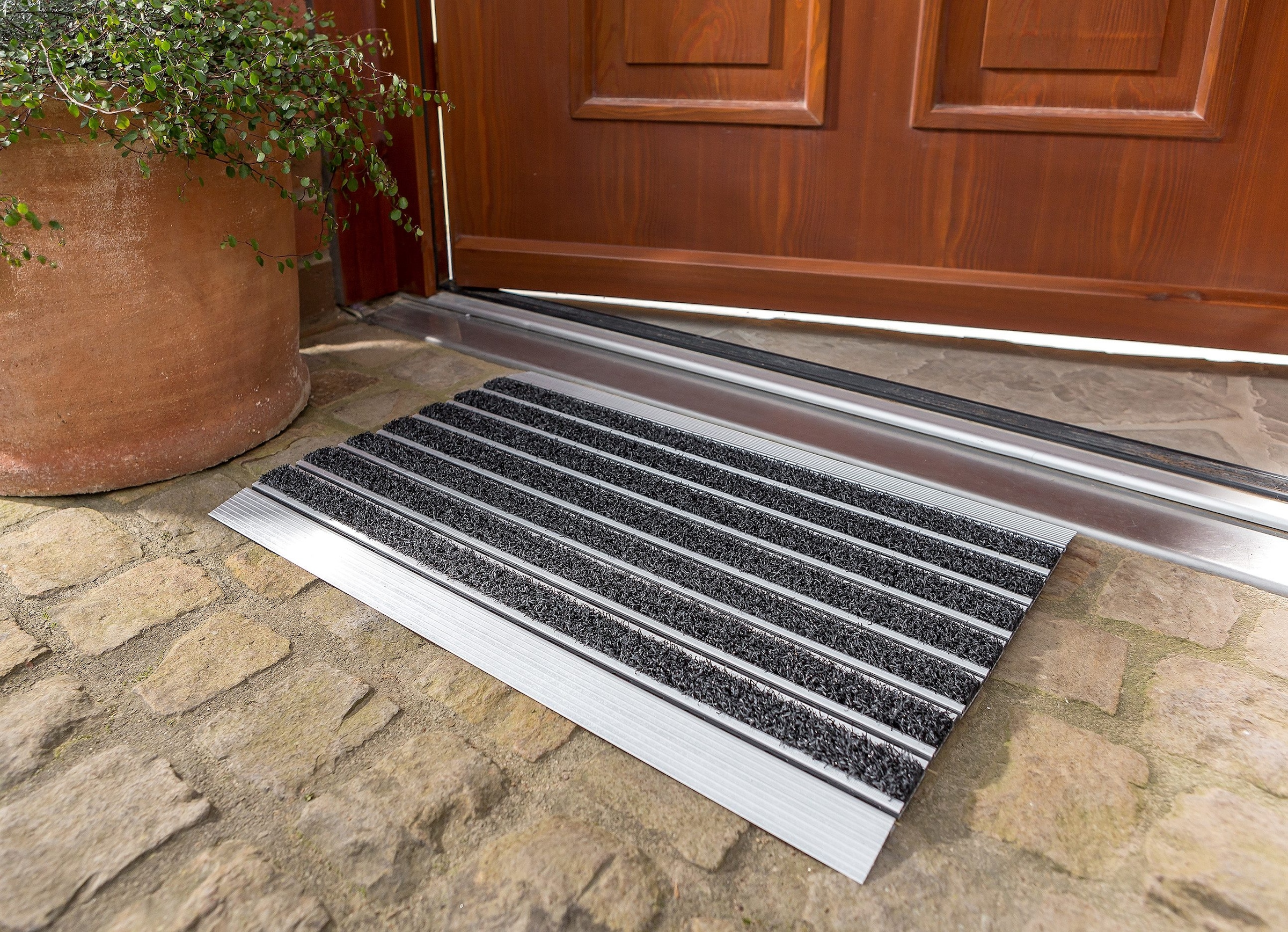 ASTRA Fussmatte »Scraper«, rechteckig, 10 mm Höhe, Schmutzfangmatte, mit Aluminiumrahmen