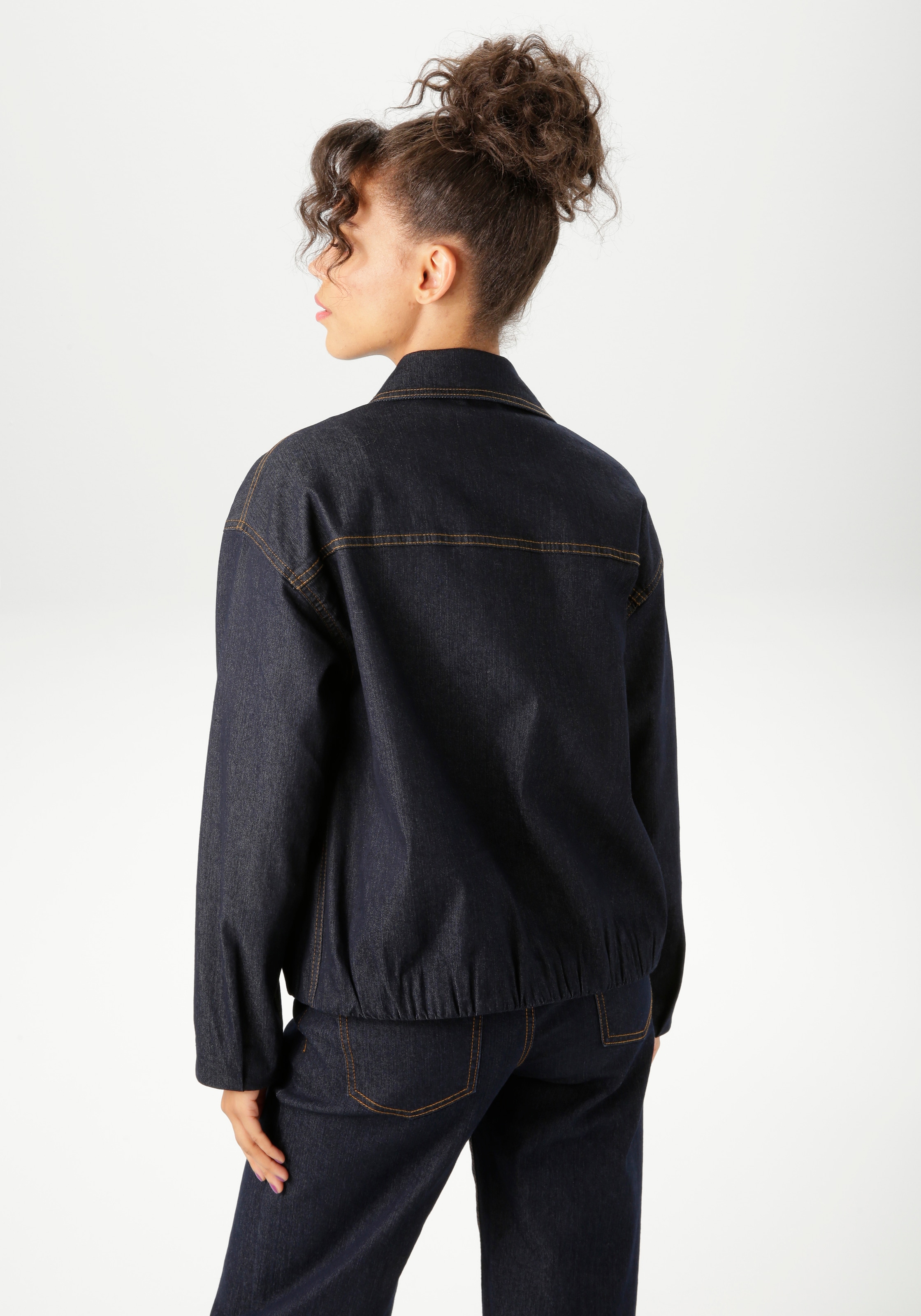 Aniston CASUAL Jeansjacke, mit verdeckten Druckknöpfen zu schliessen - NEUE KOLLEKTION