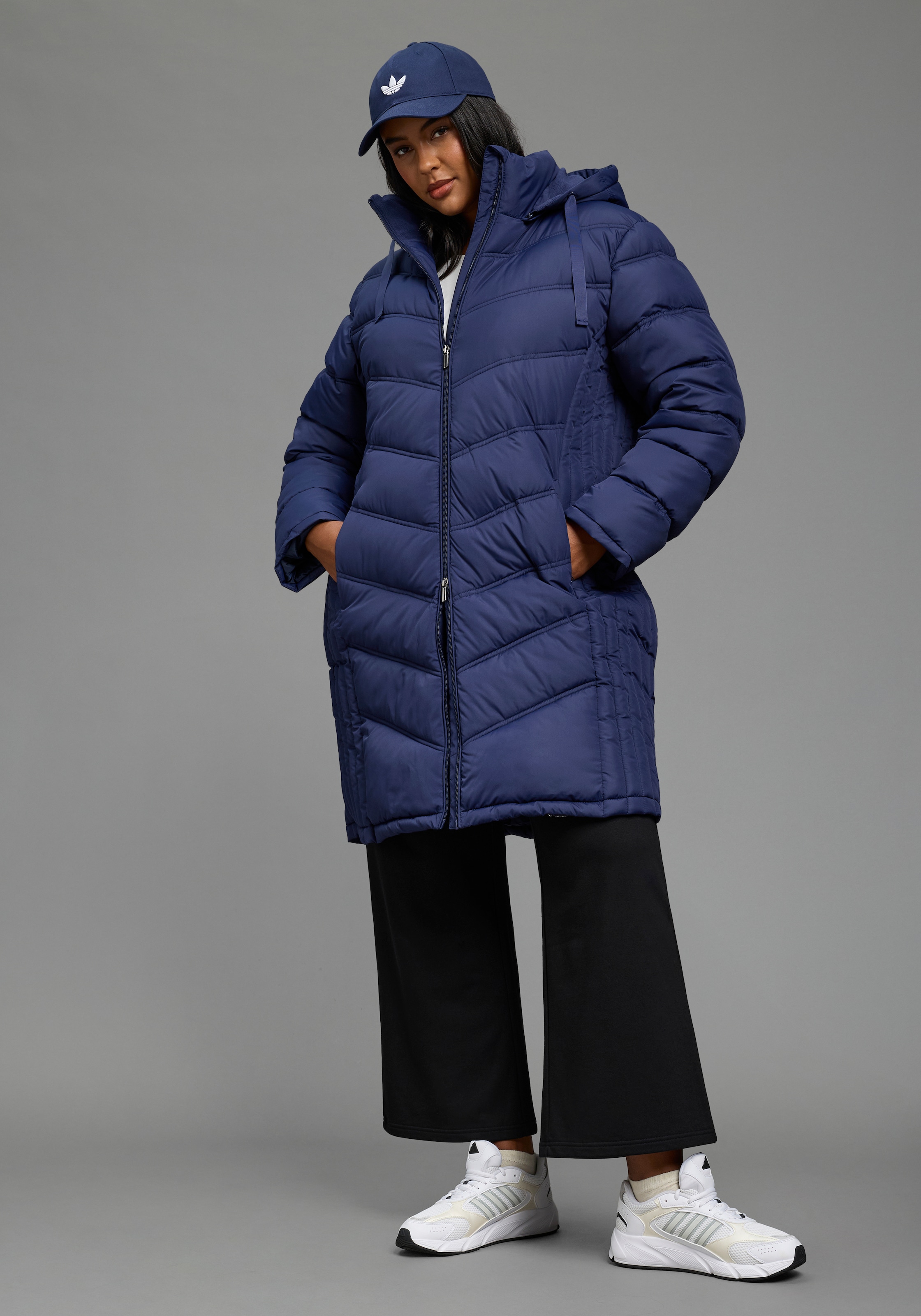 Laura Scott CURVE Manteau matelassé »Grosse Grössen« avec capuche amovible et empiècements latéraux