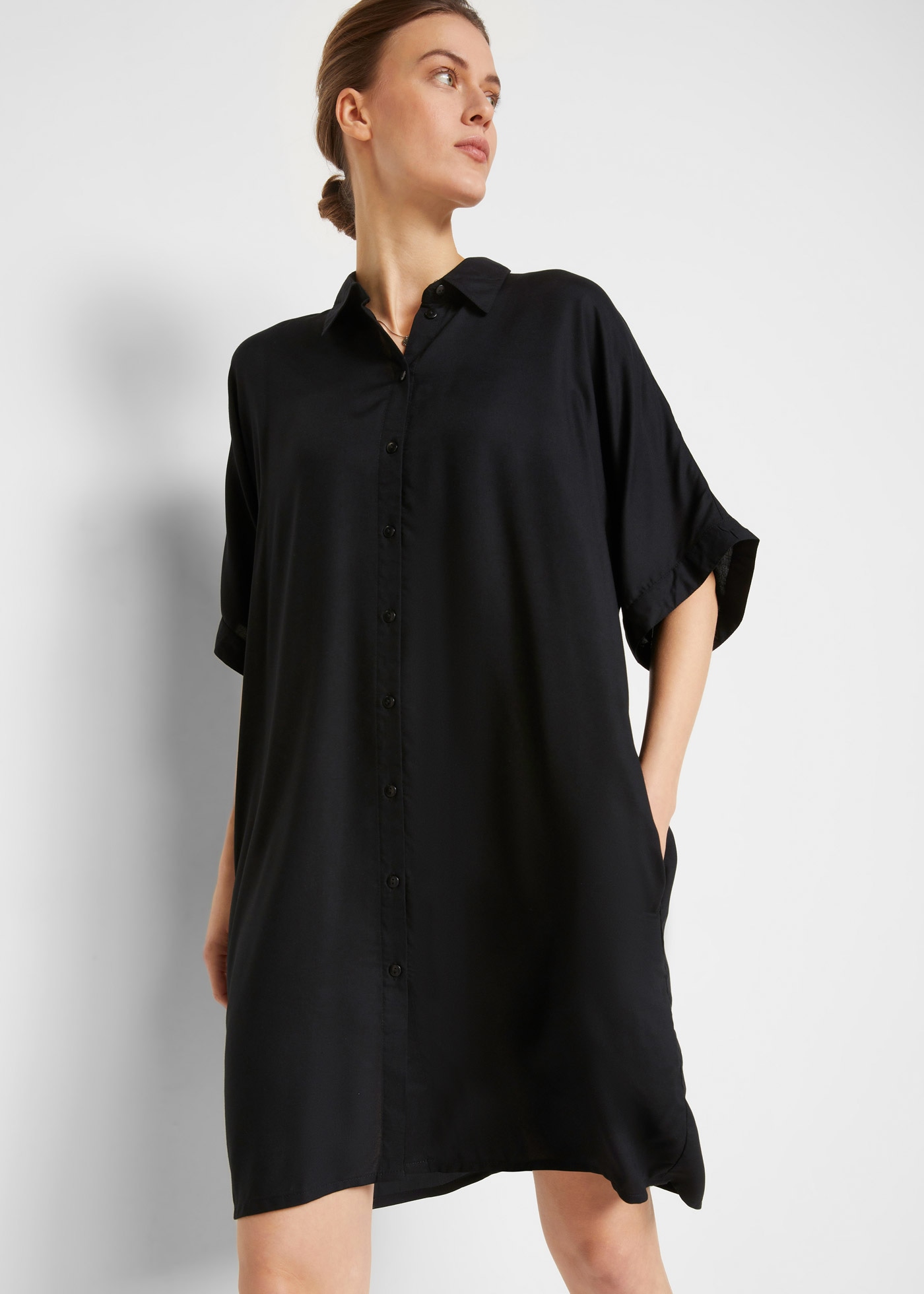Image of bonprix Blusenkleid Eingrifftaschen für den Alltag, aus Viskose, Oversize Passform, mit Knopfleiste
