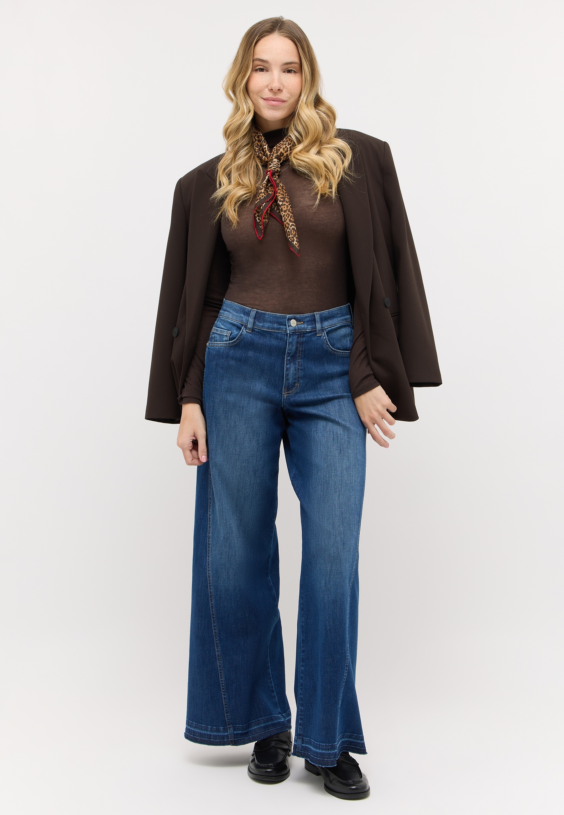 ANGELS Schlagjeans »LIVA EDGY« mit extraweitem Bein und Teilungsnaht