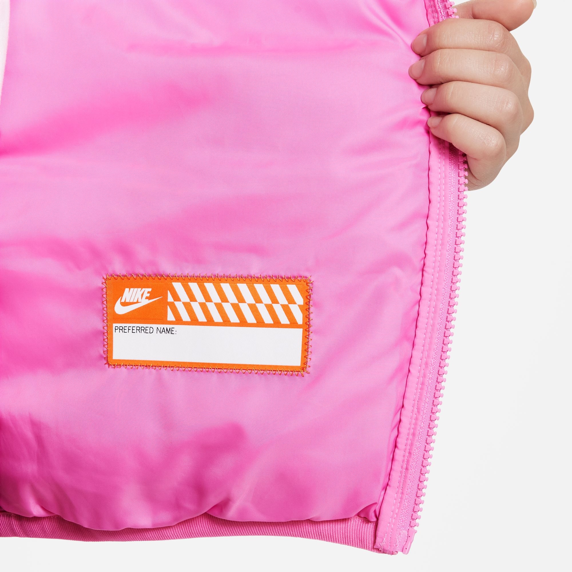 Entdecke Nike Sportswear Outdoorjacke »K NSW LOW SYNFL HD JKT - für Kinder«  auf
