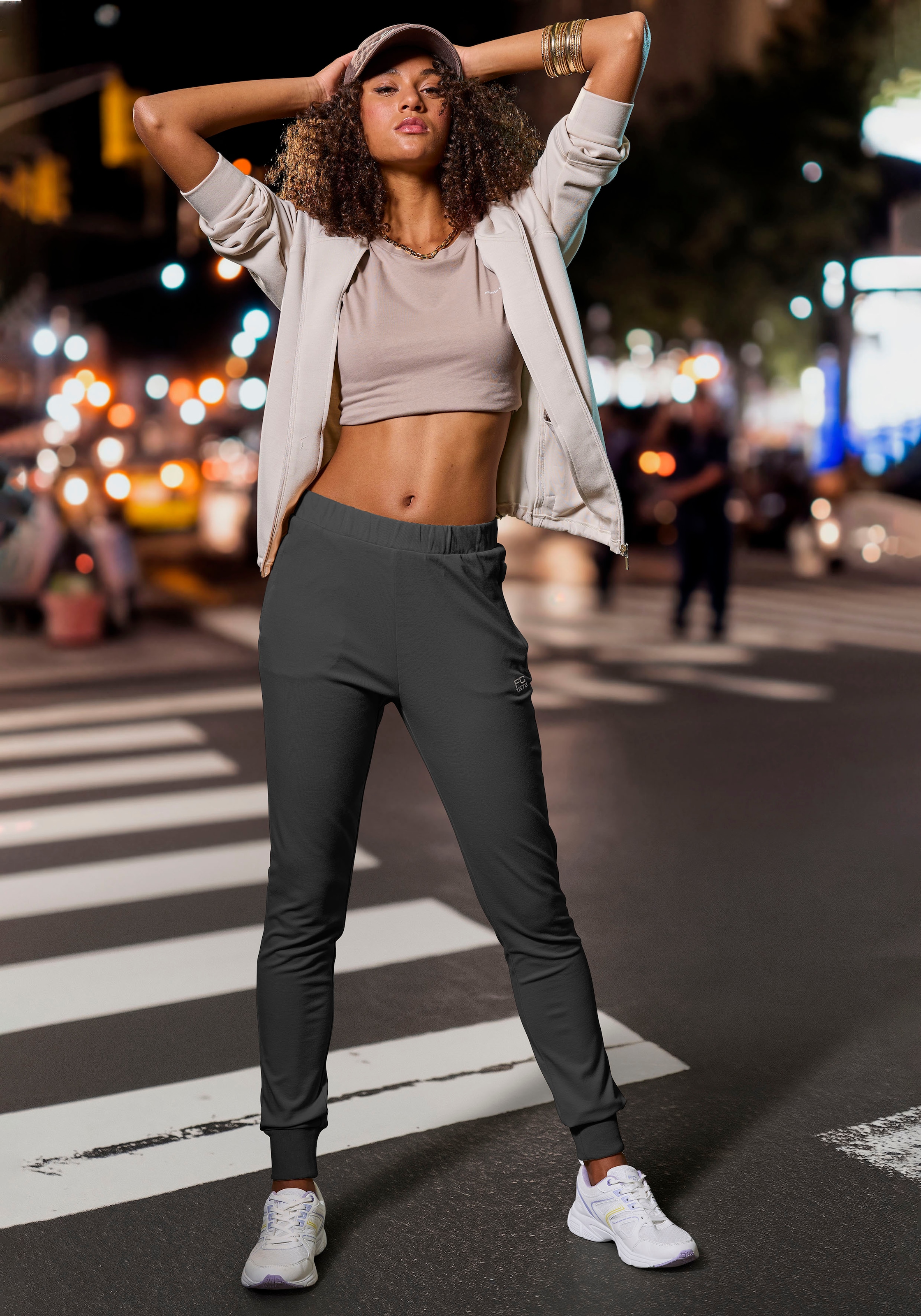 French Connection Loungepants, schmale sportive Form, weich fliessend
