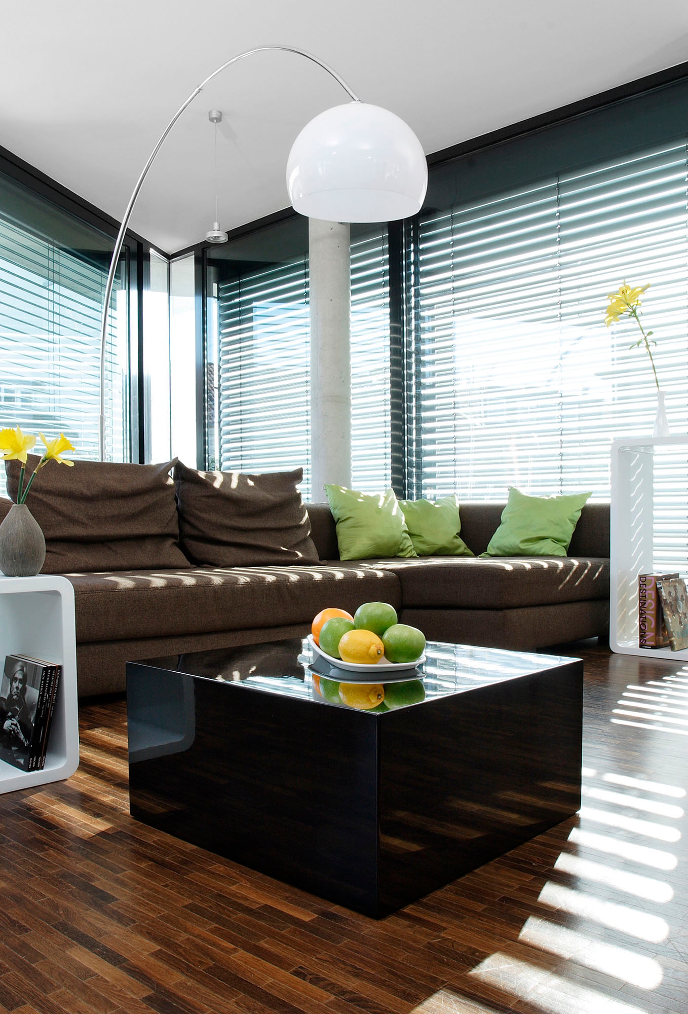 Image of SalesFever Couchtisch Schnörkelloses Design trifft auf ultramoderne Hochglanzoptik