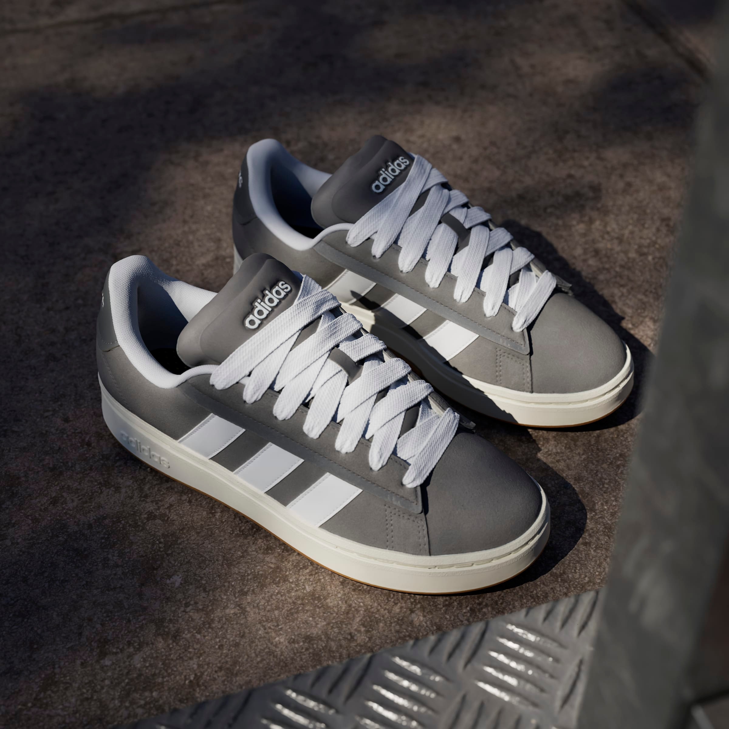 adidas Sportswear Sneakers »GRAND COURT ALPHA«  Design inspiriert vom adidas Campus 00