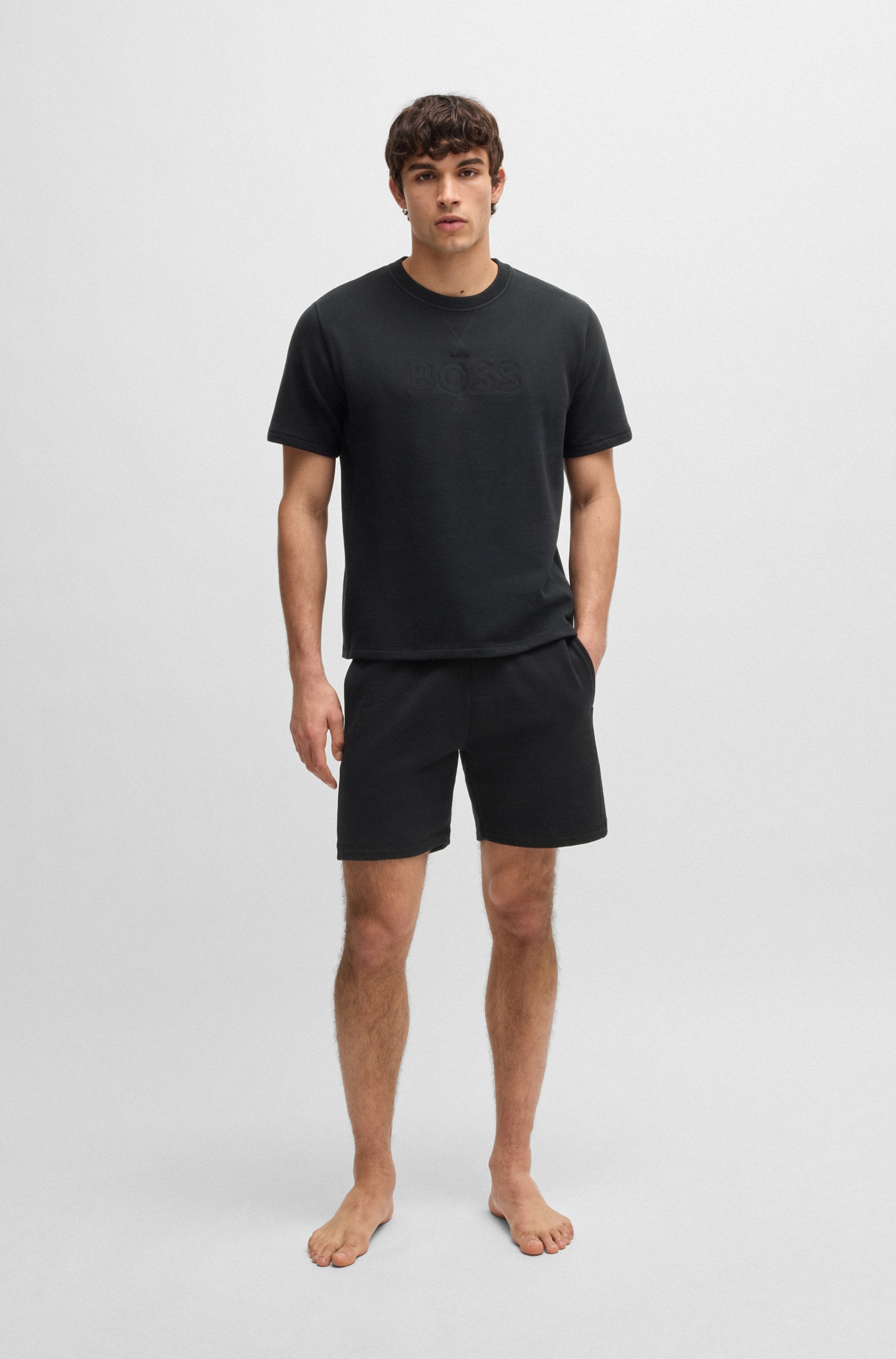 BOSS T-Shirt »David«, mit grosser Logostickerei