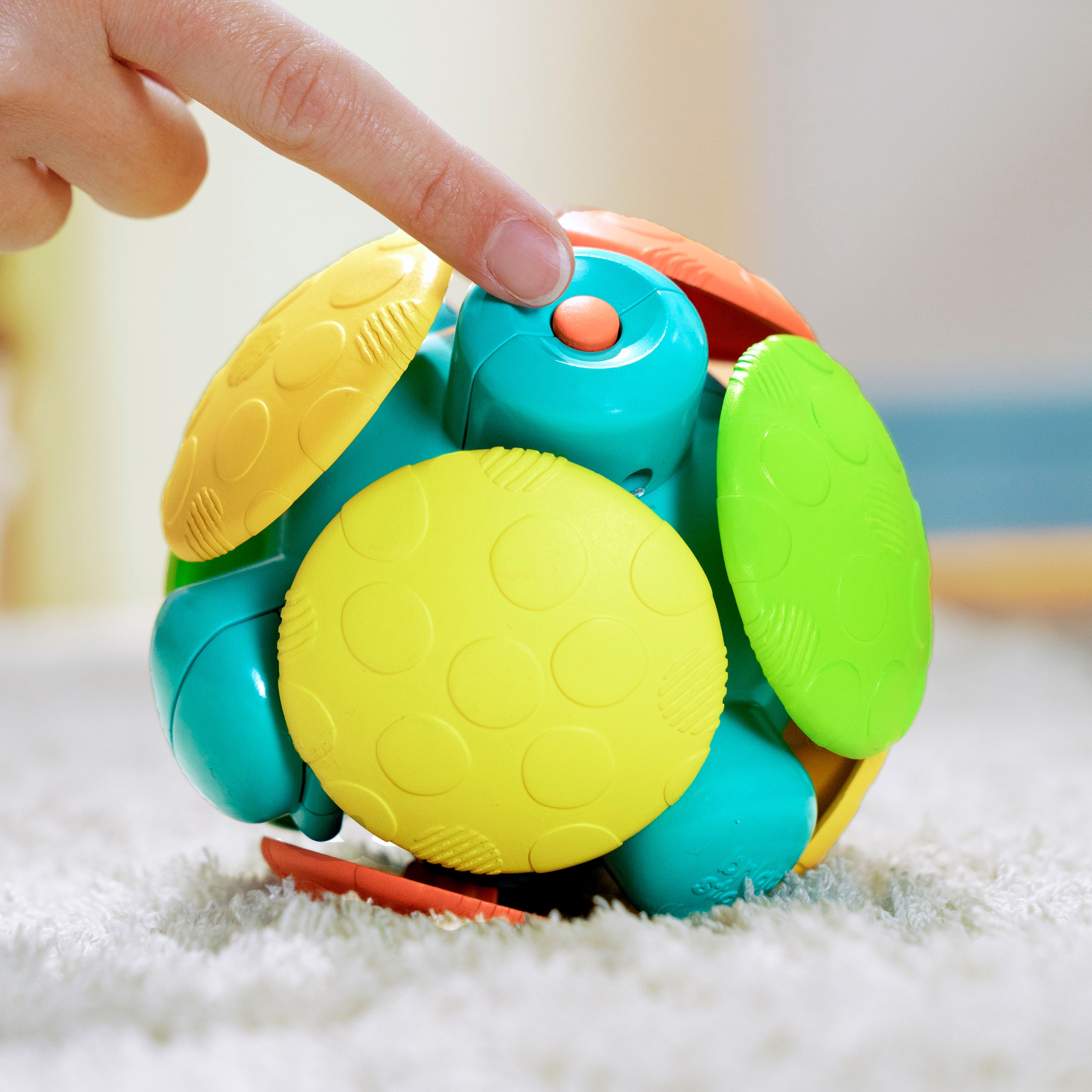 Bright Starts Jouet de préhension »Wobble Bobble™ Crawl & Chase Ball«
