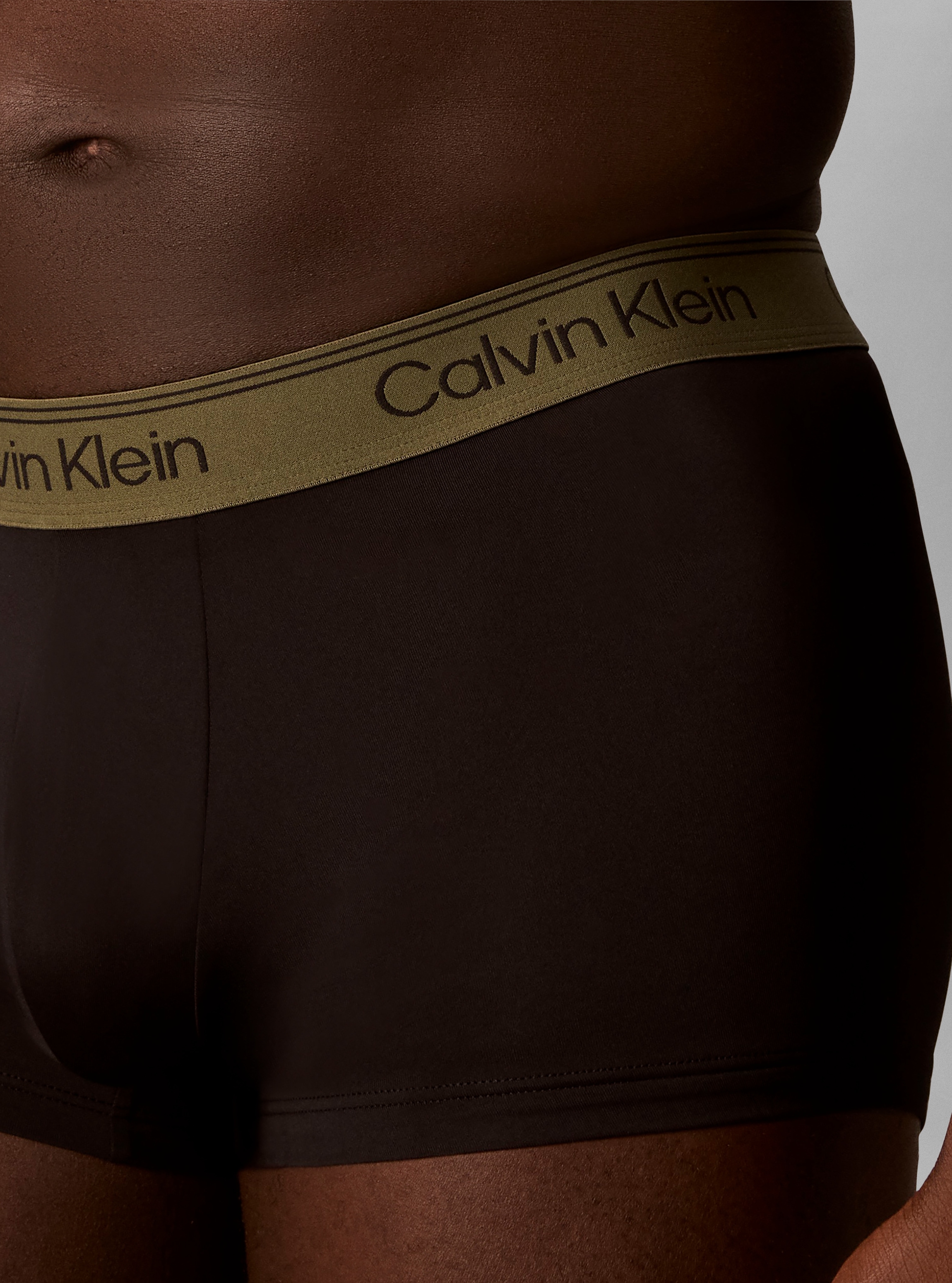 Calvin Klein Underwear Tronc »LOW RISE TRUNK 5PK« Paquet, pack de 5, 5 cuis Avec ceinture élastique