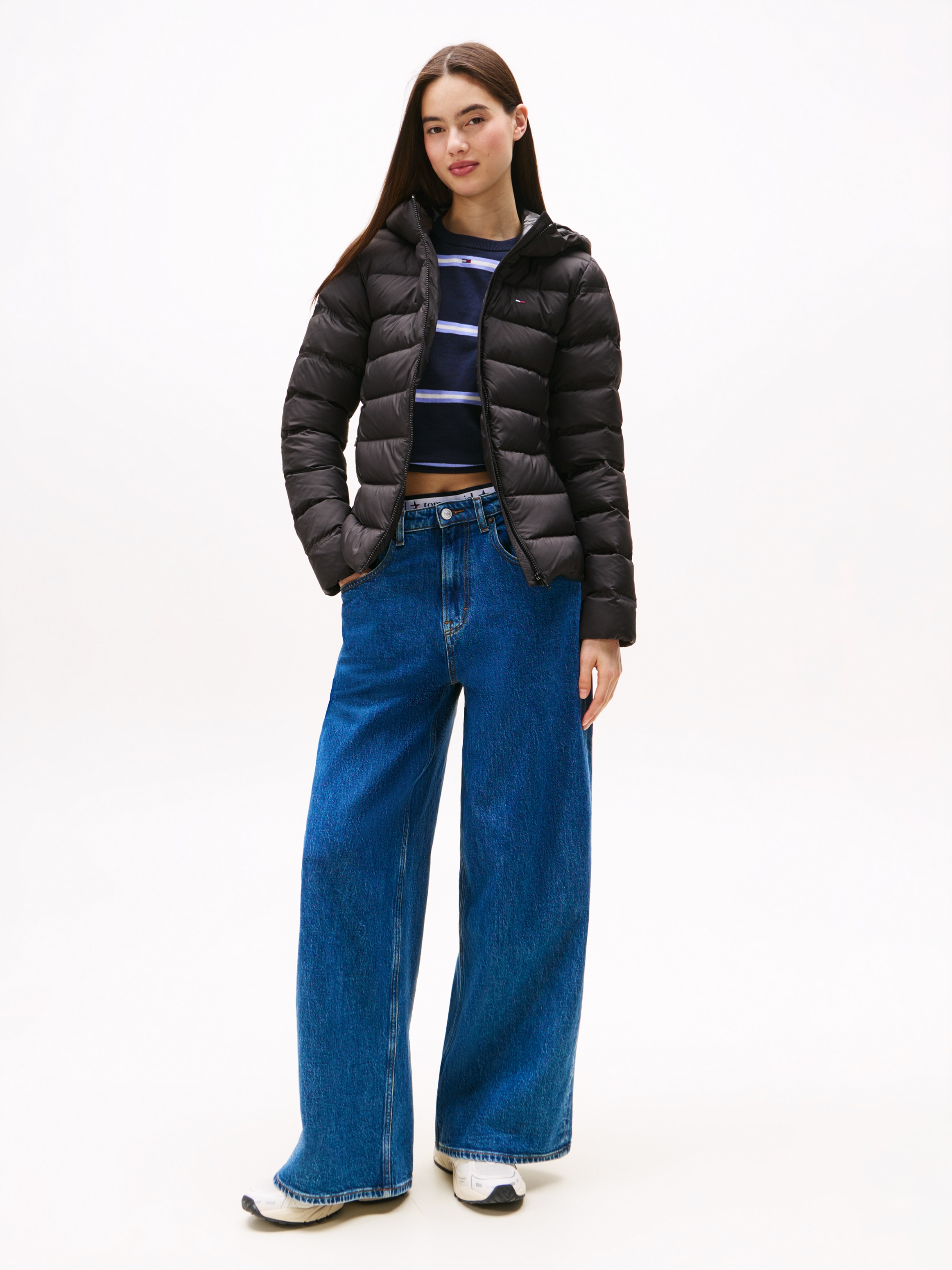 Tommy Jeans »TJW SLIM HOOD PRNT DOWN JCKT EXT« mit Kapuze