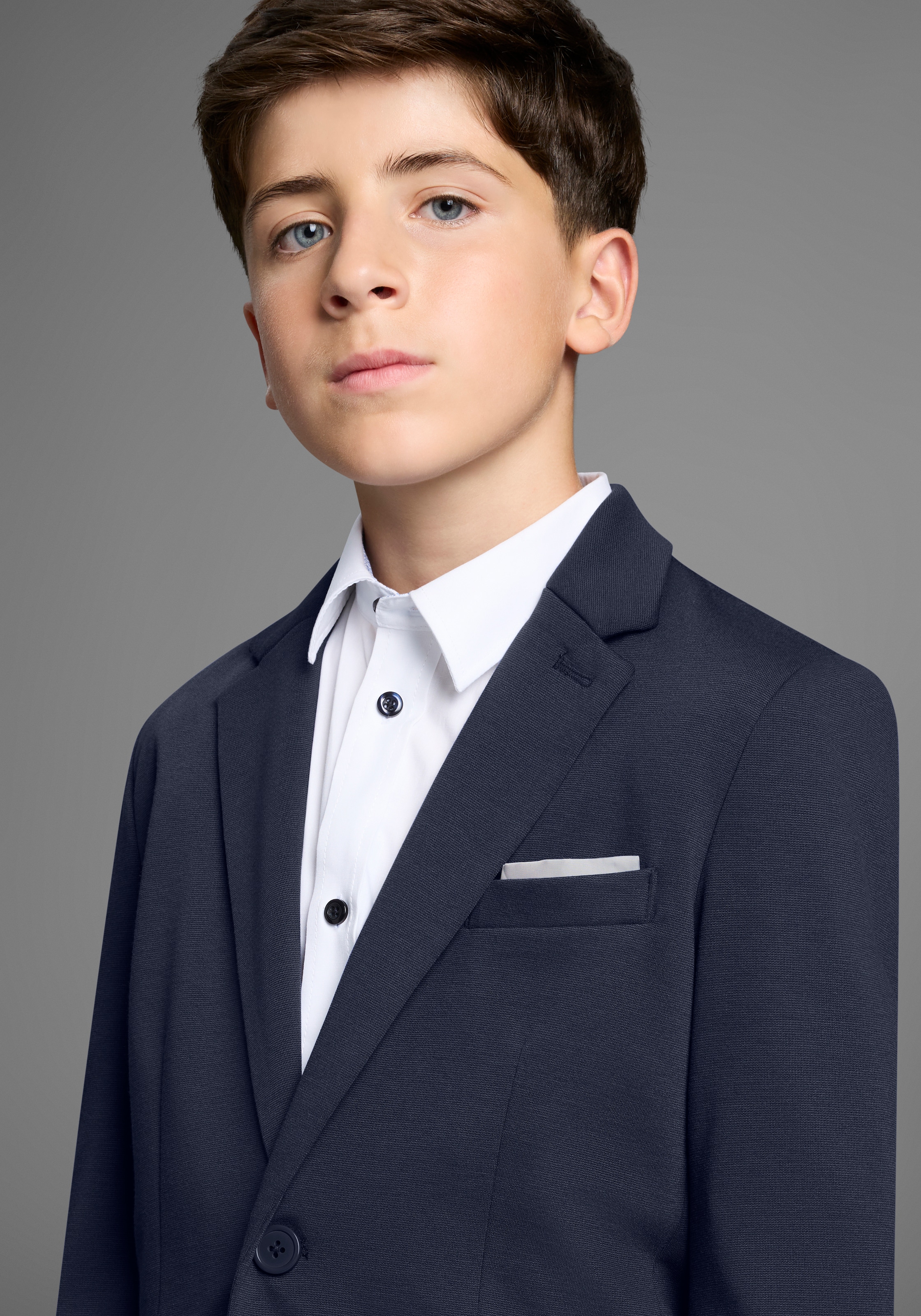 Bruno Banani Costume »2tlg. Jersey Anzug für Jungen« Ensemble, Veste & pantalon, 2 cuis tlg. Basic adapté à toutes occasions. Costume jersey élégant pour adolescents
