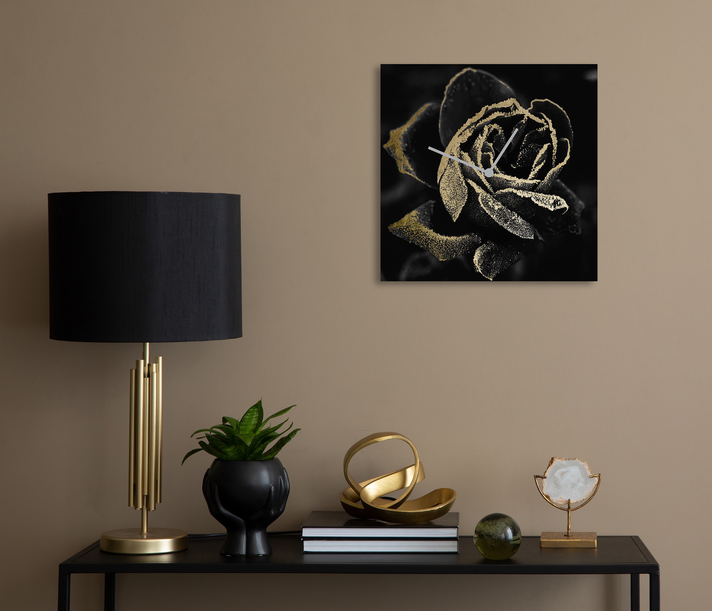 Image of queence Wanduhr "Rose, Blattgold Applikationen" Uhr, geräuschlos, gold, Blattgold, handarbeit, Blume, Rose