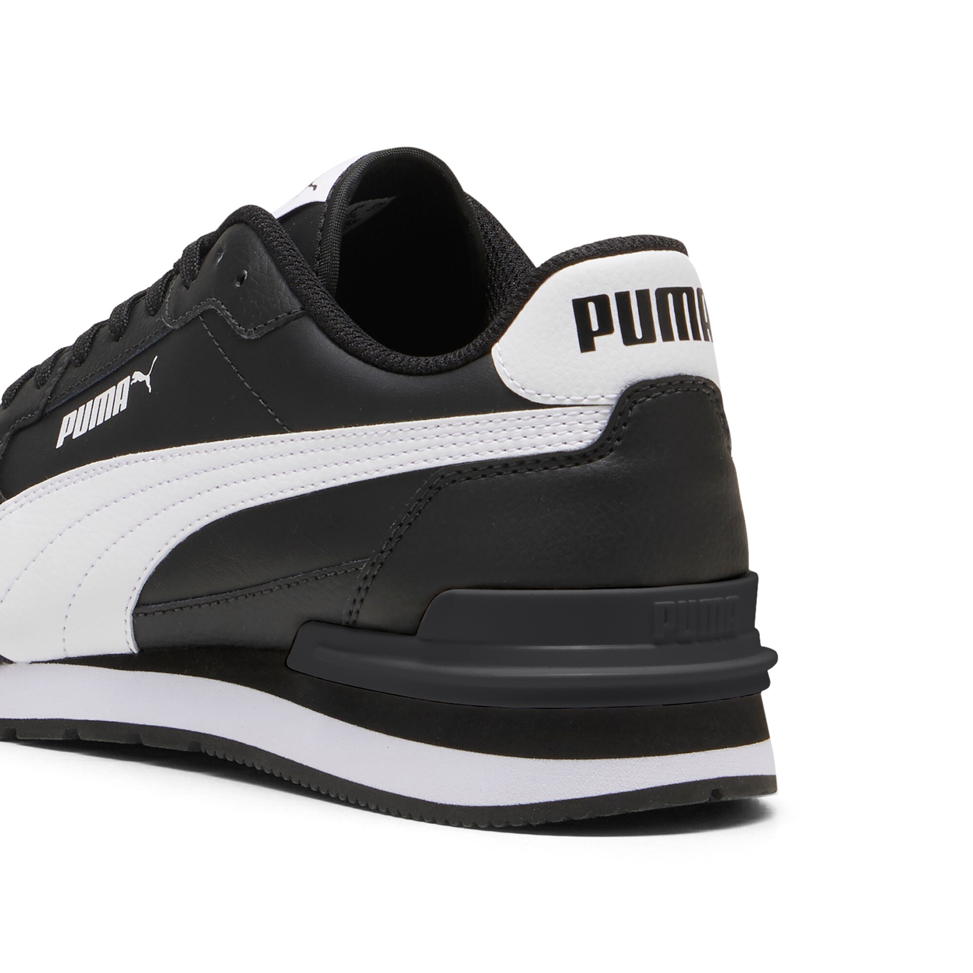 PUMA Sneaker »ST RUNNER V4 L«  mit Retro-Style, mit SOFTFOAM+ Einlegesohle, mit Gummilaufsohle