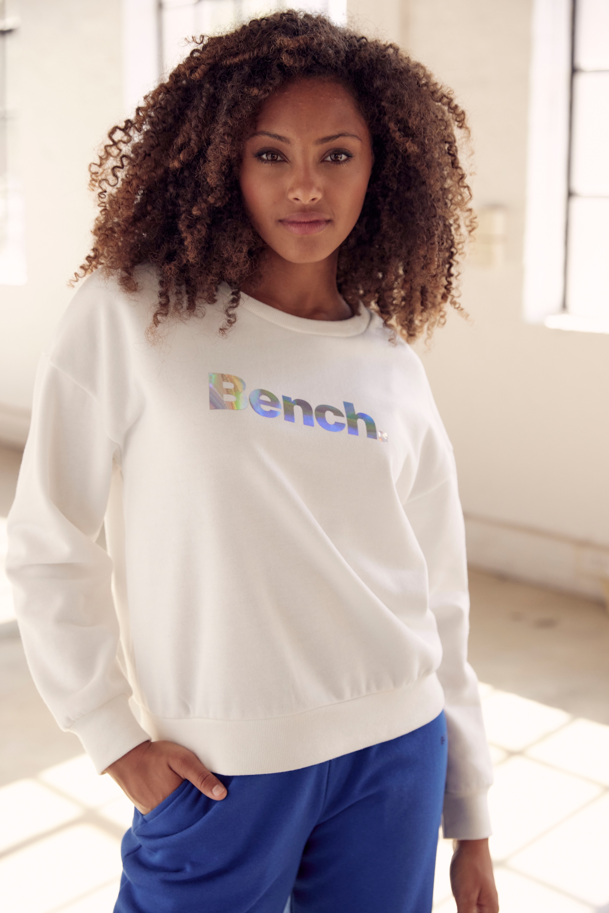 Bench. Loungewear Sweatshirt, mit glänzendem Logodruck, Loungewear