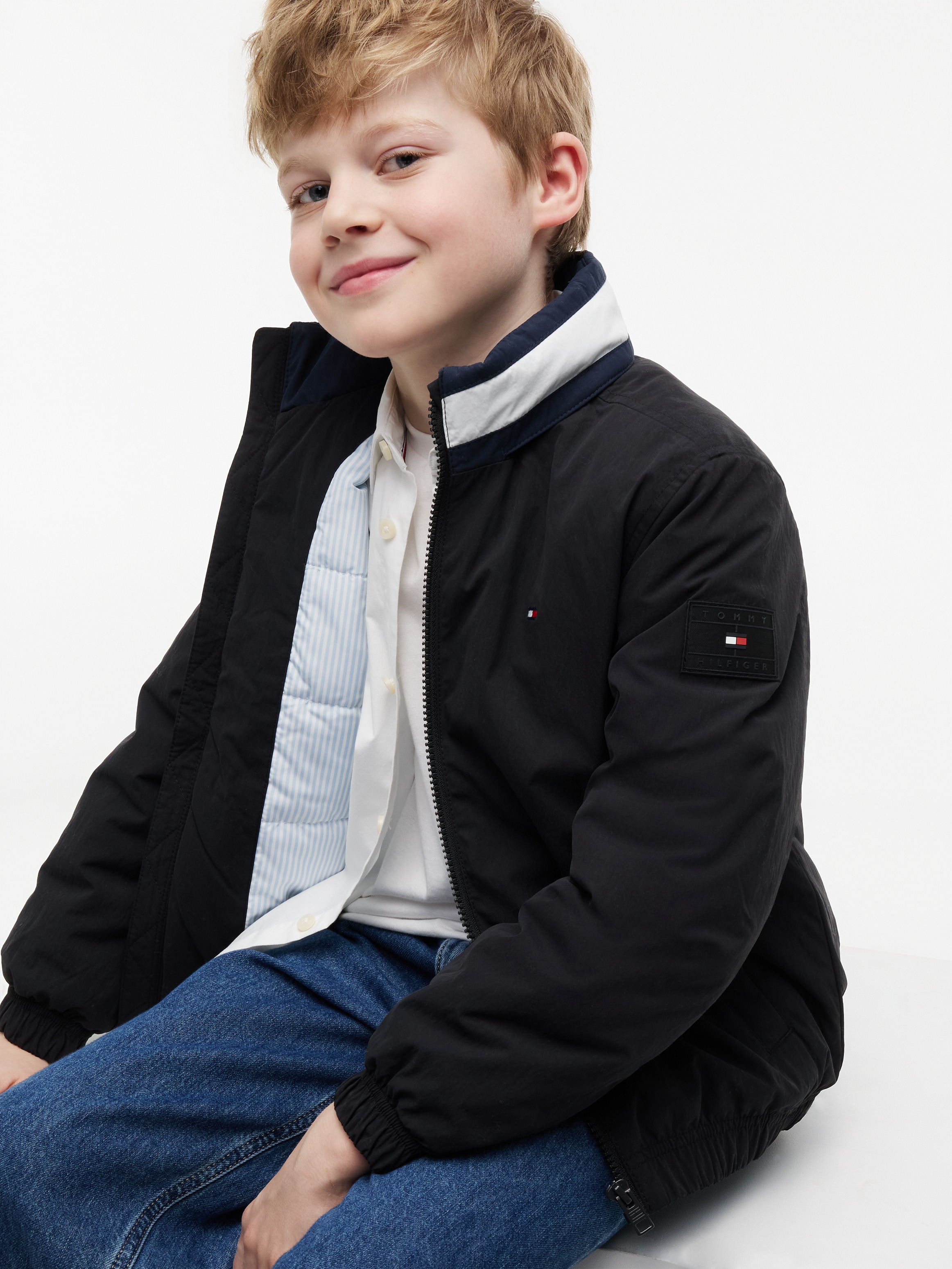 Tommy Hilfiger Blouson avec capuche Capuche dissimulable dans le col, coupe Regular, enfants jusqu'à 16 ans